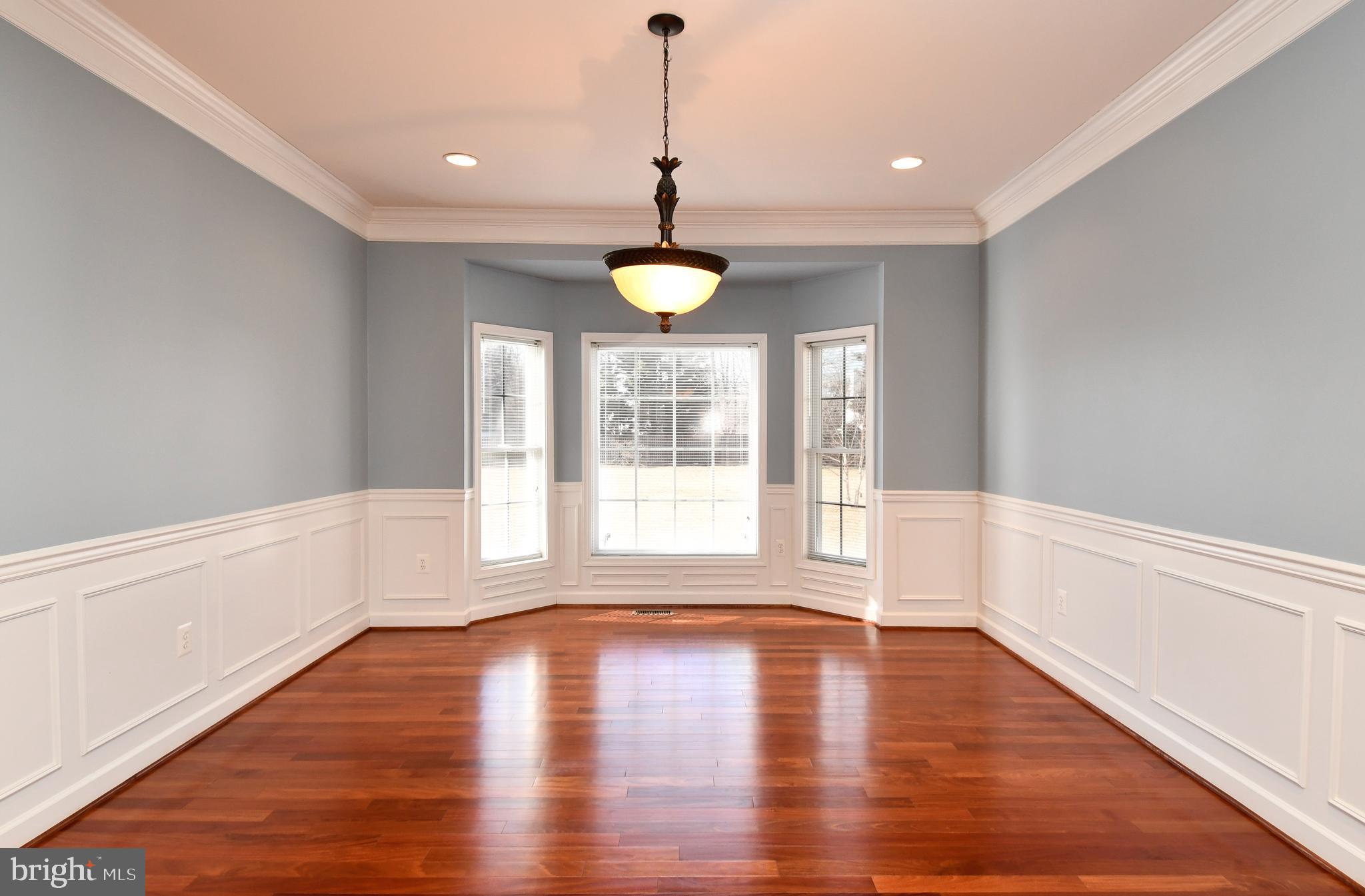 WALNUT HILLS - Residential