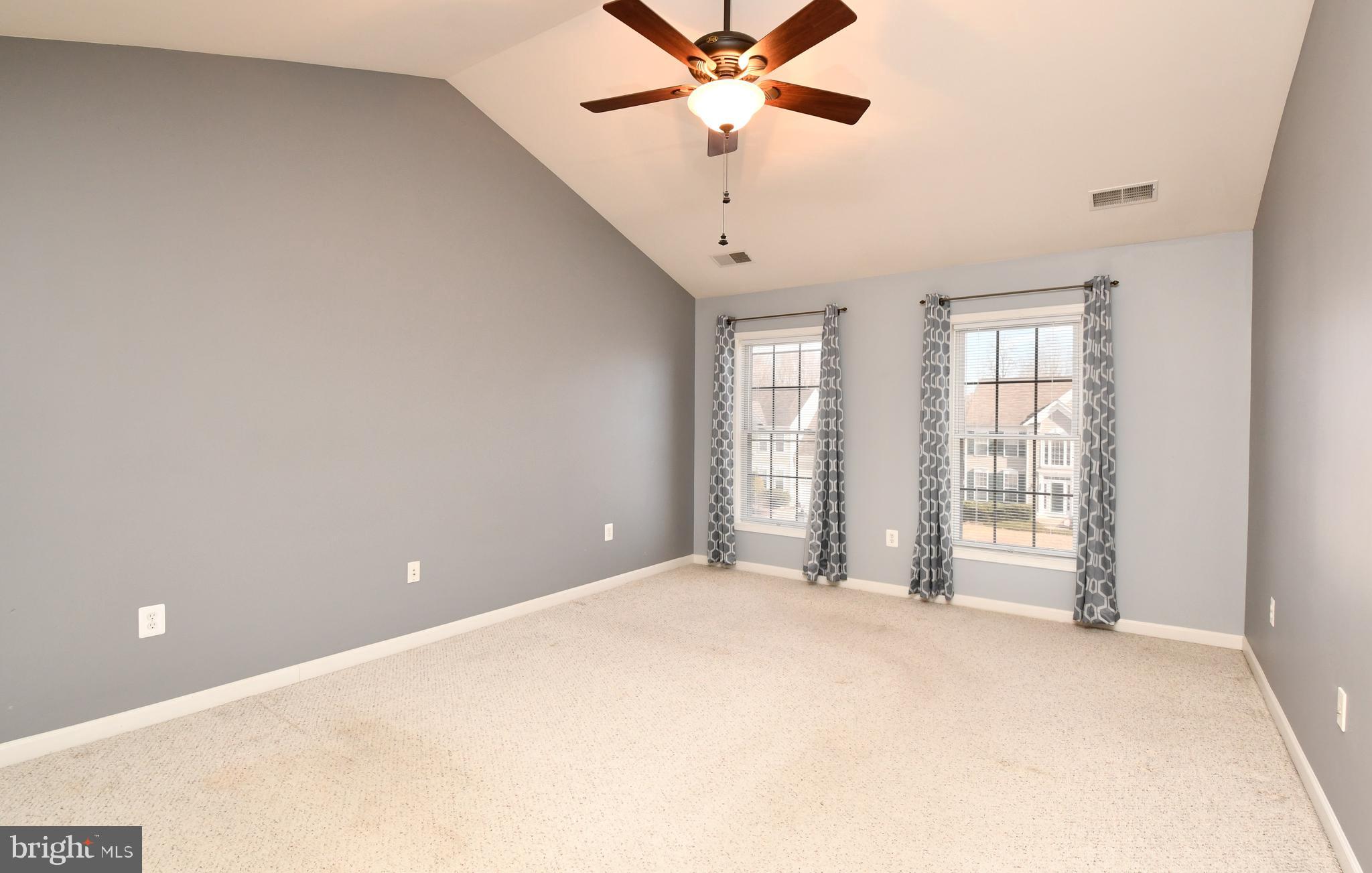 WALNUT HILLS - Residential