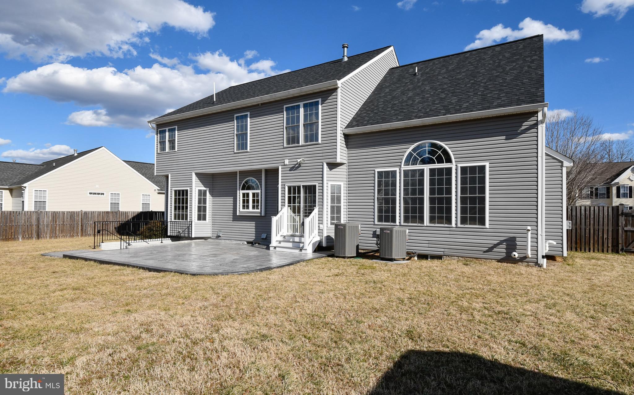 WALNUT HILLS - Residential