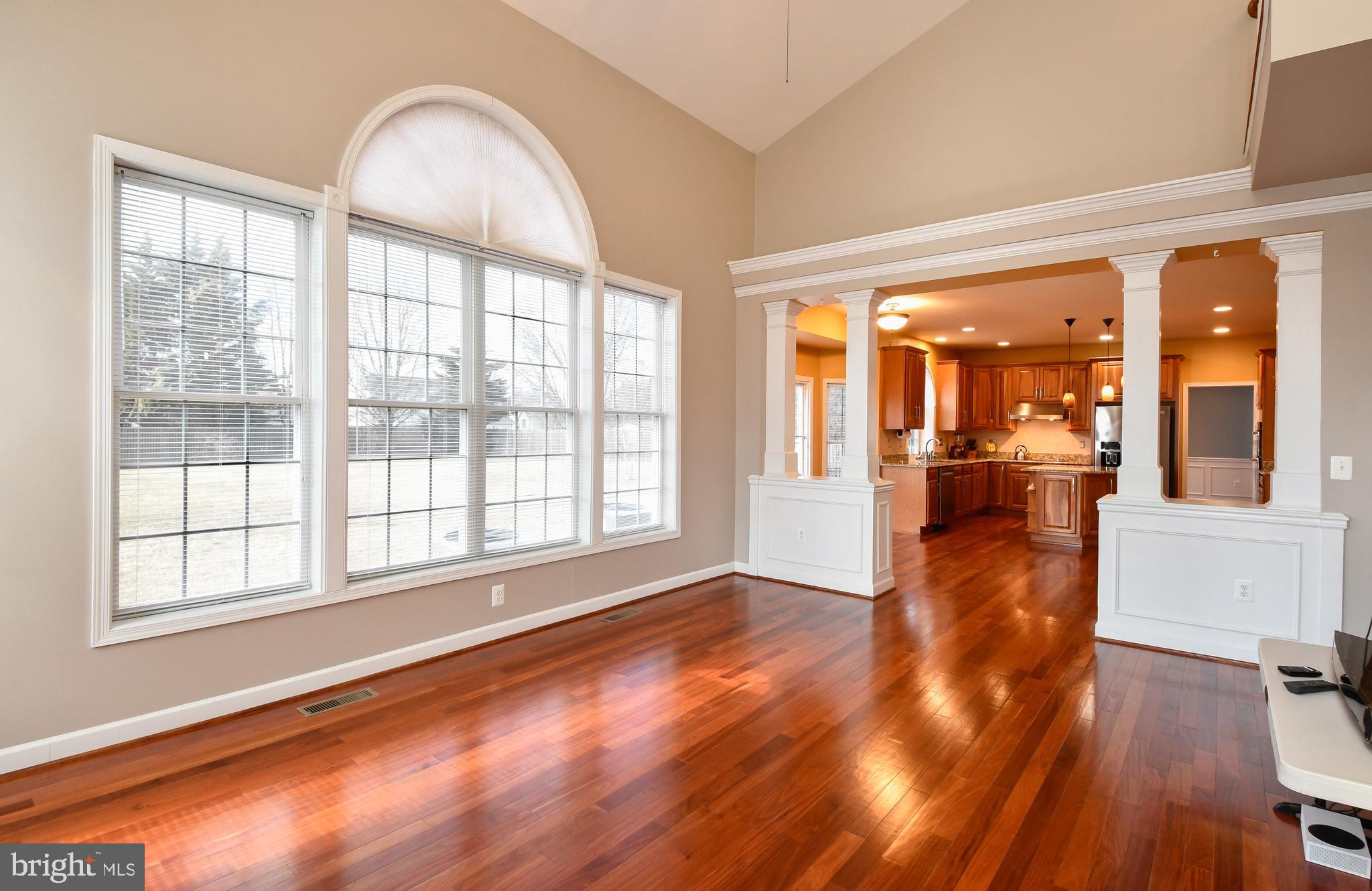 WALNUT HILLS - Residential