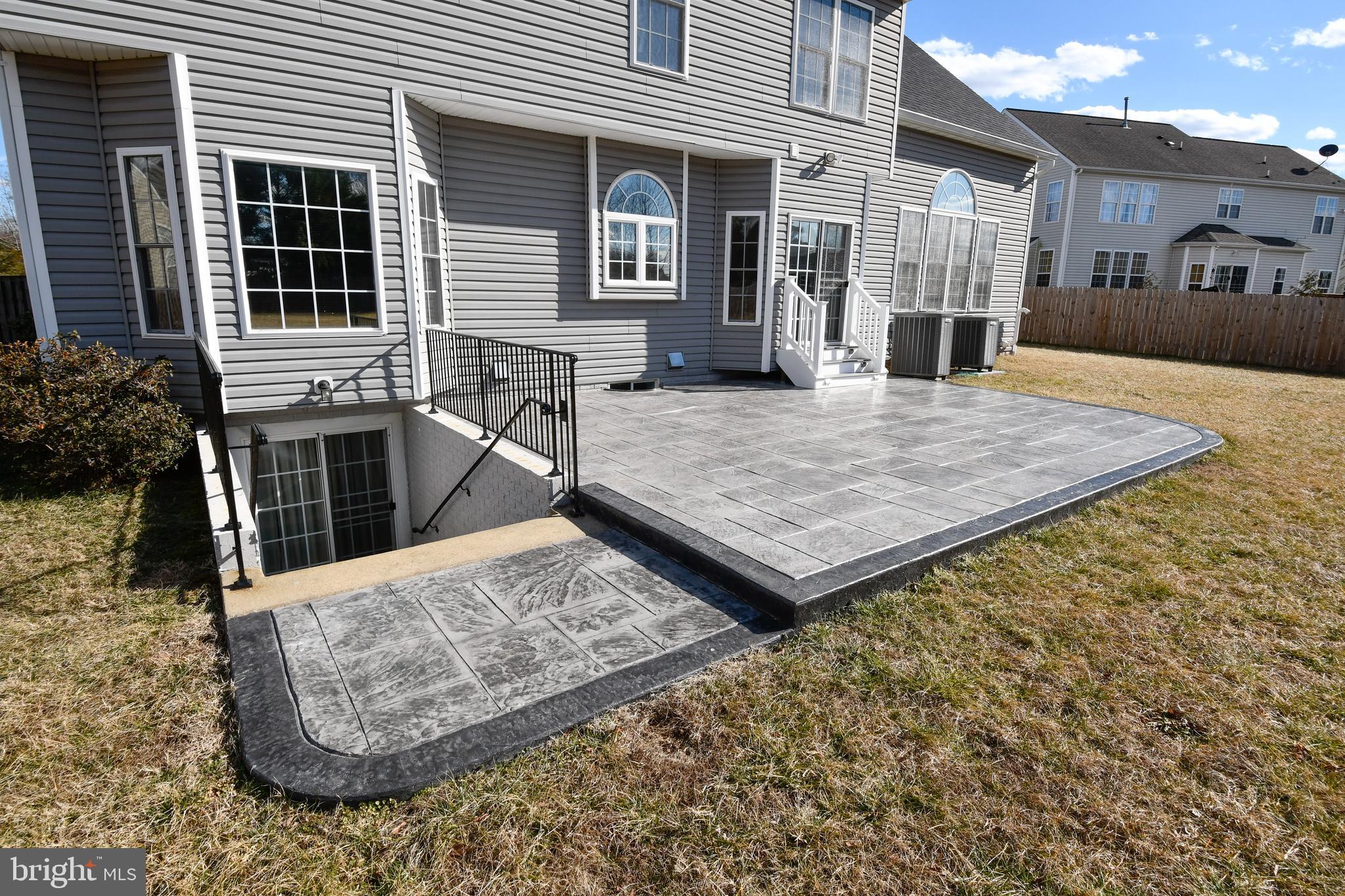 WALNUT HILLS - Residential