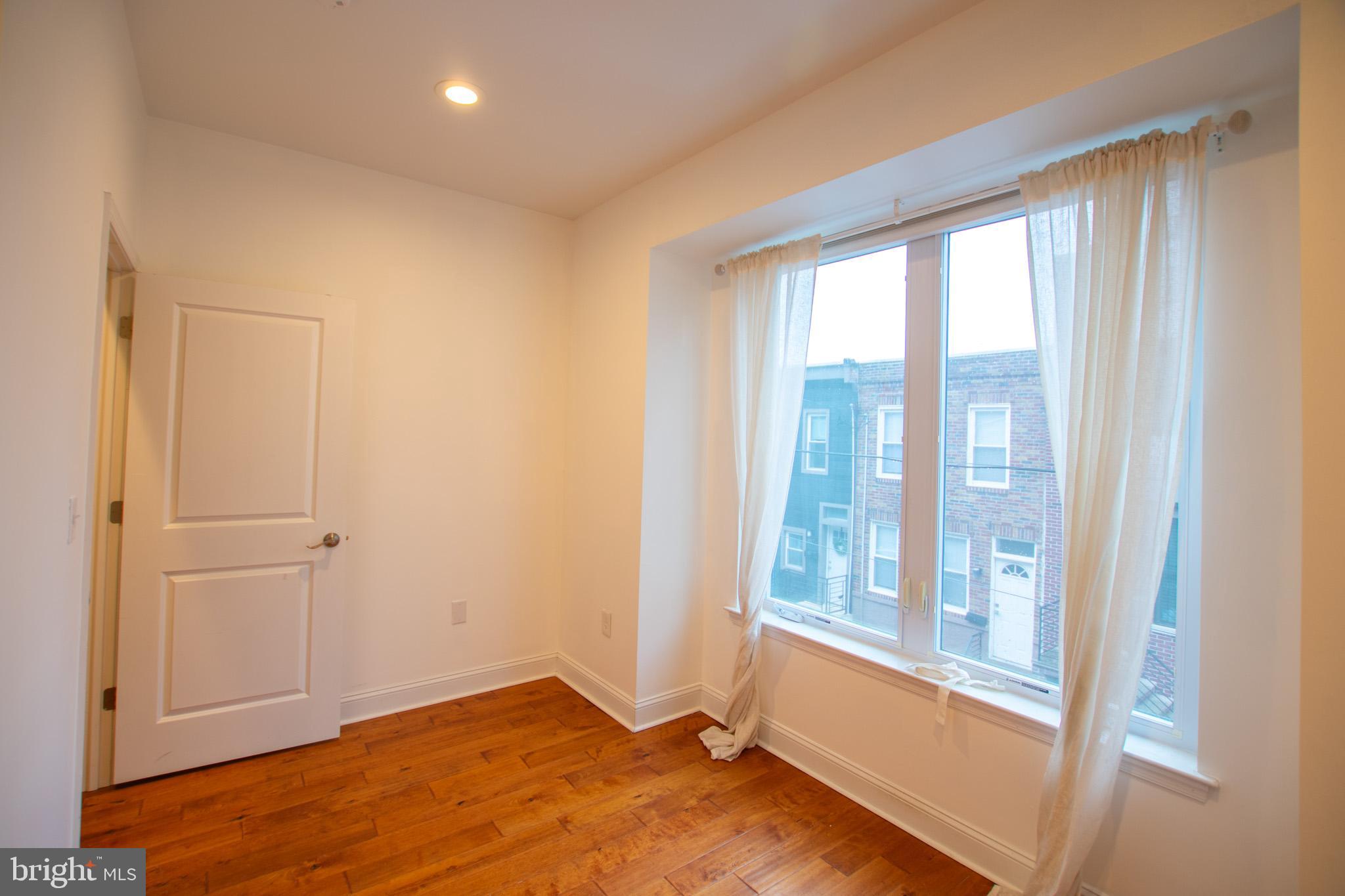 POINT BREEZE - Residential Lease