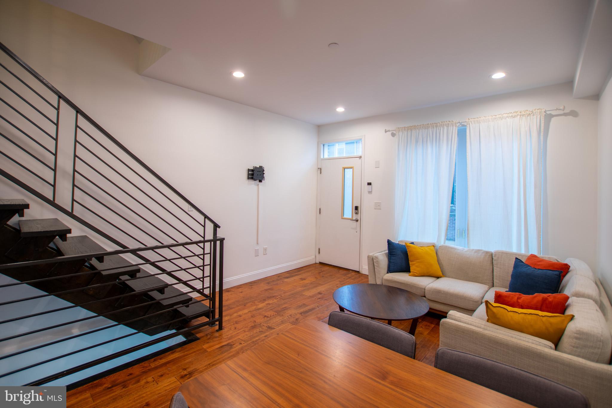 POINT BREEZE - Residential Lease