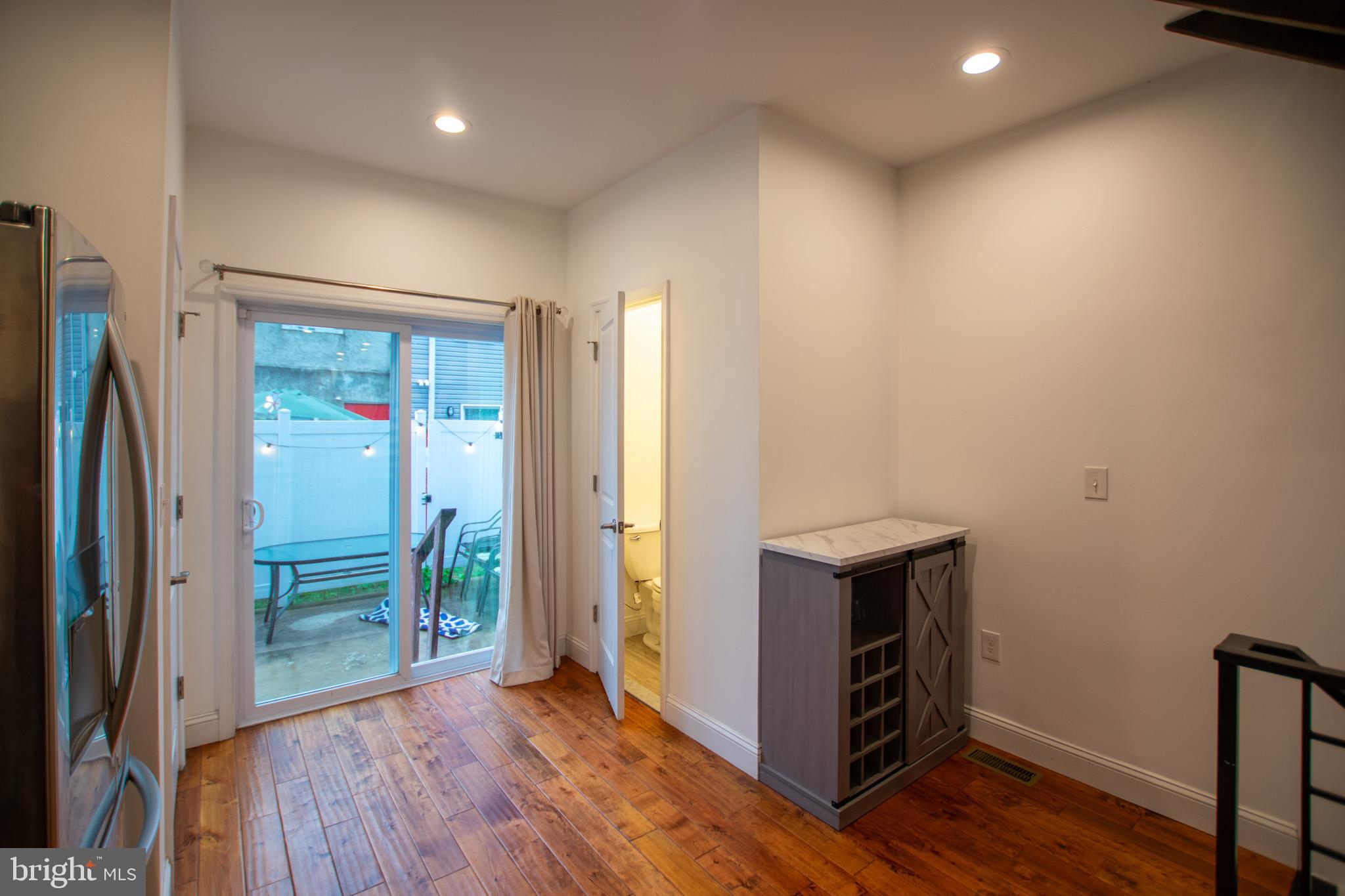 POINT BREEZE - Residential Lease