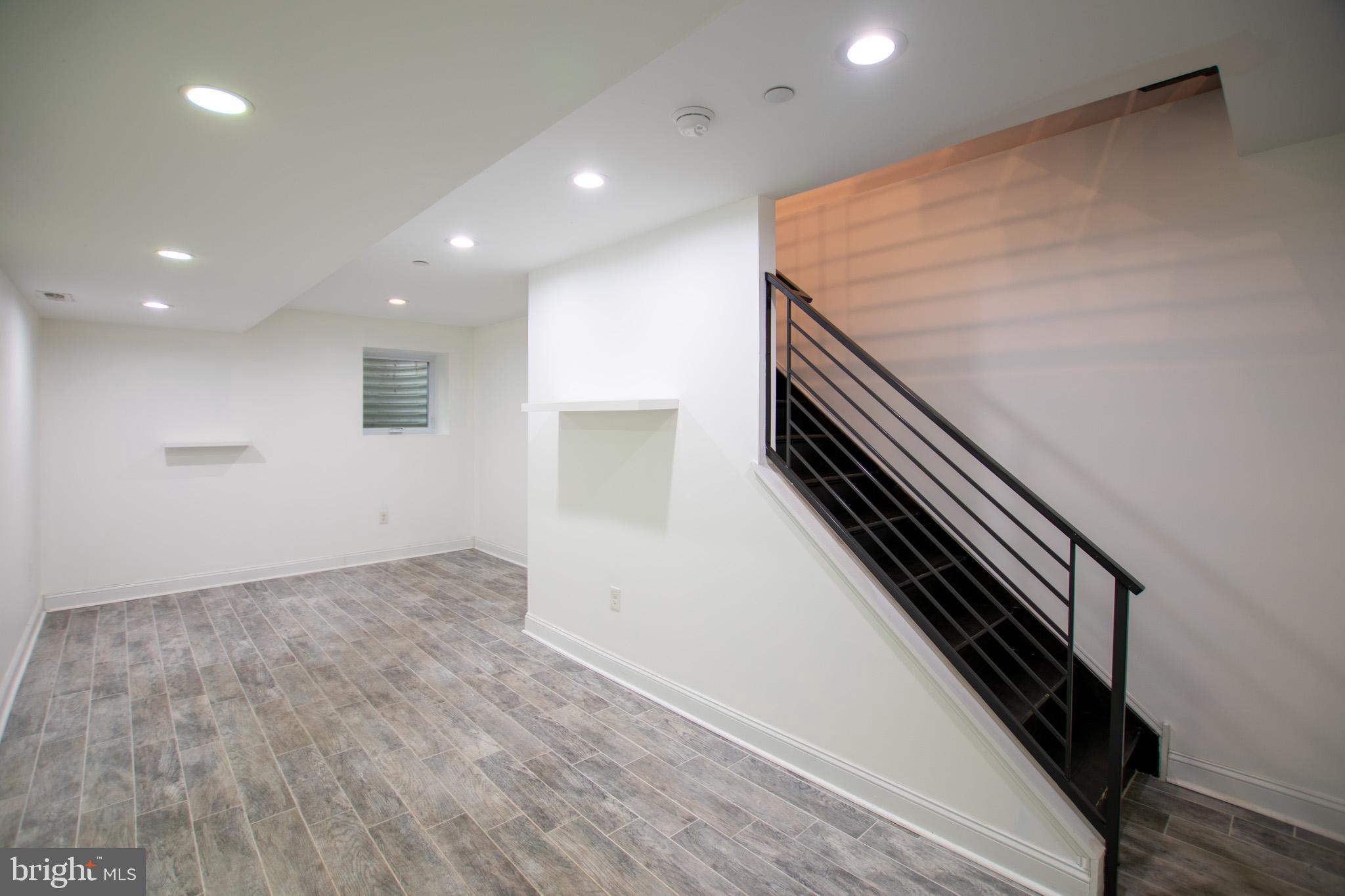 POINT BREEZE - Residential Lease