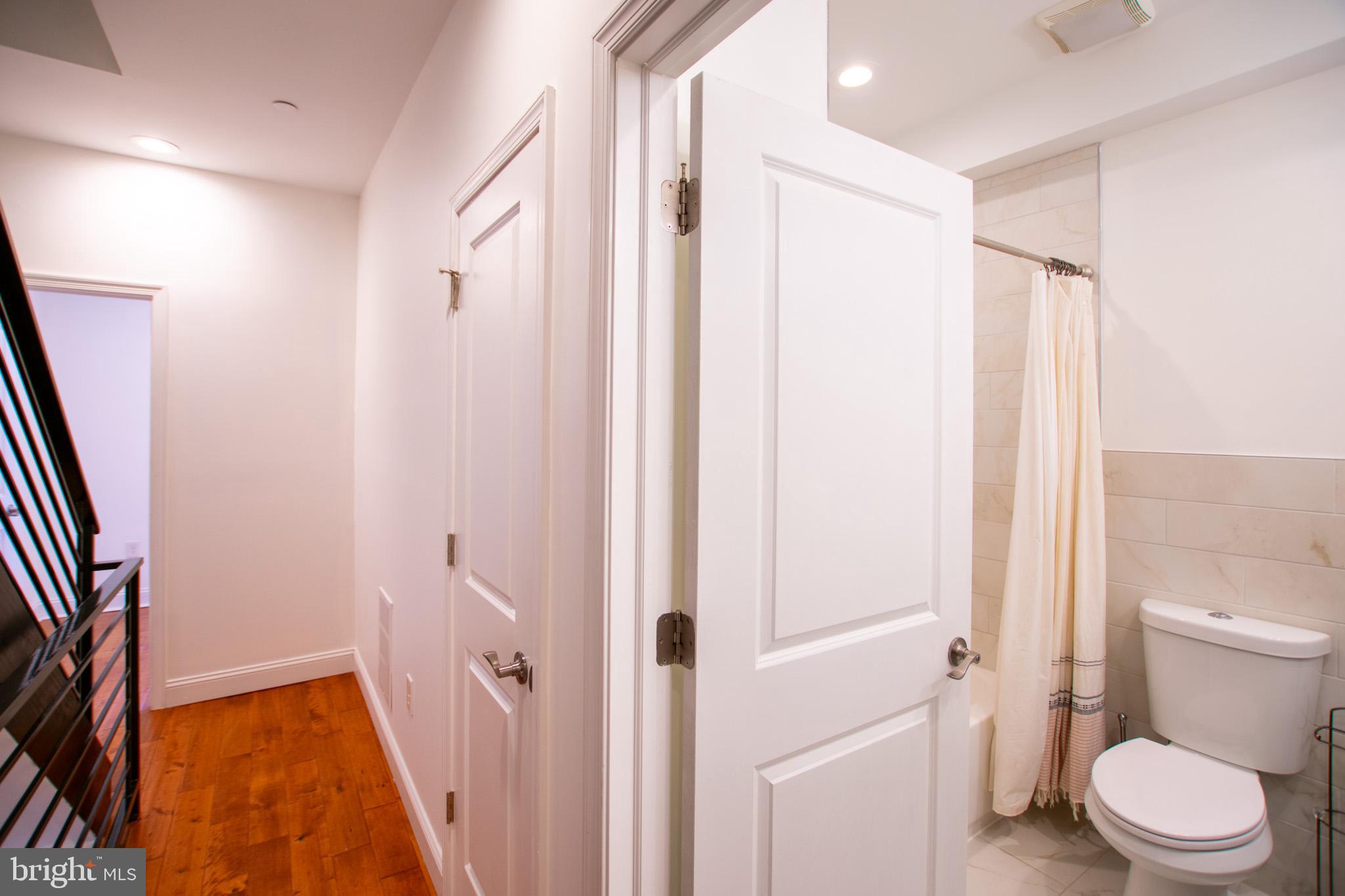 POINT BREEZE - Residential Lease