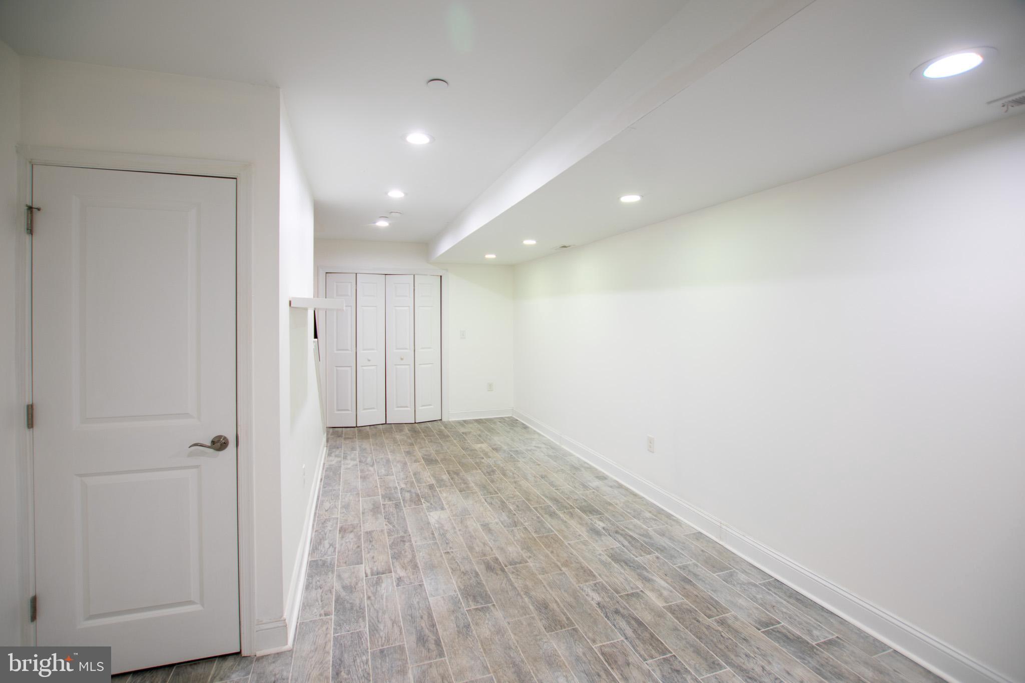 POINT BREEZE - Residential Lease