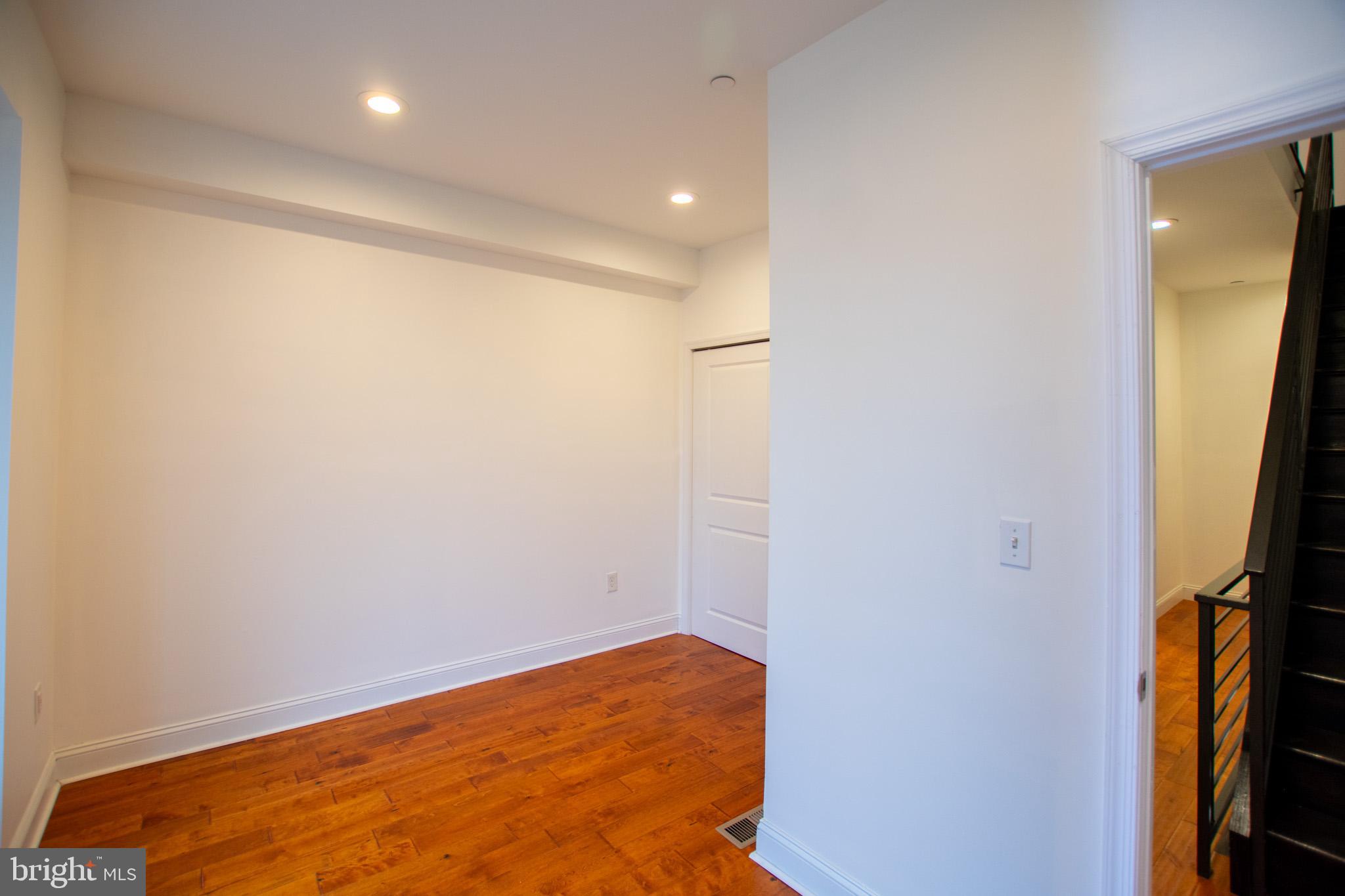 POINT BREEZE - Residential Lease