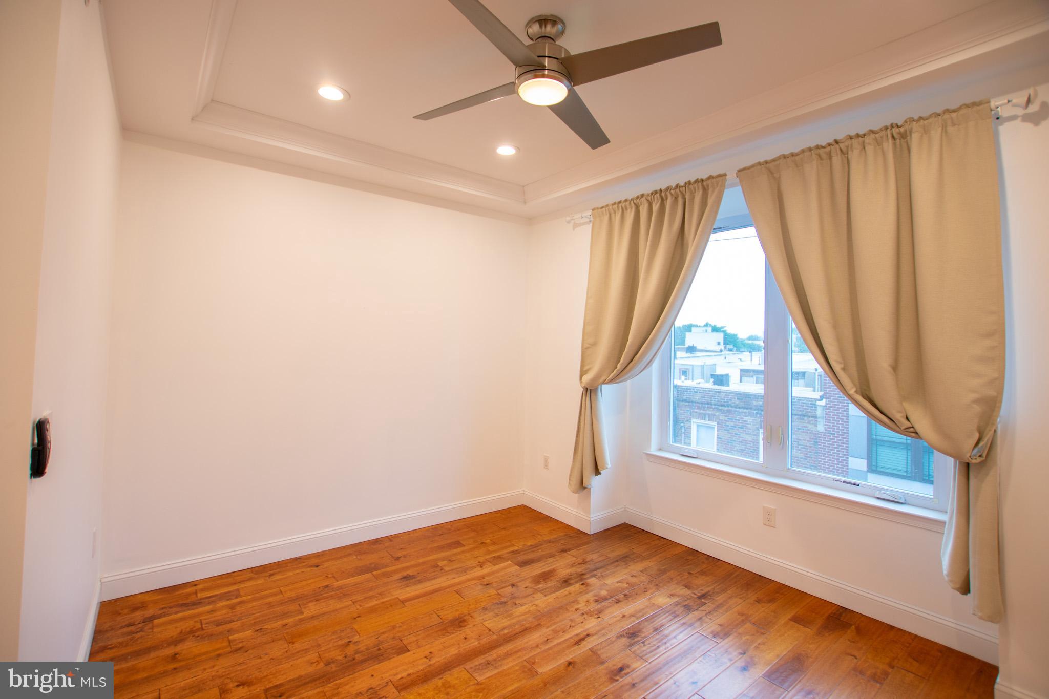 POINT BREEZE - Residential Lease