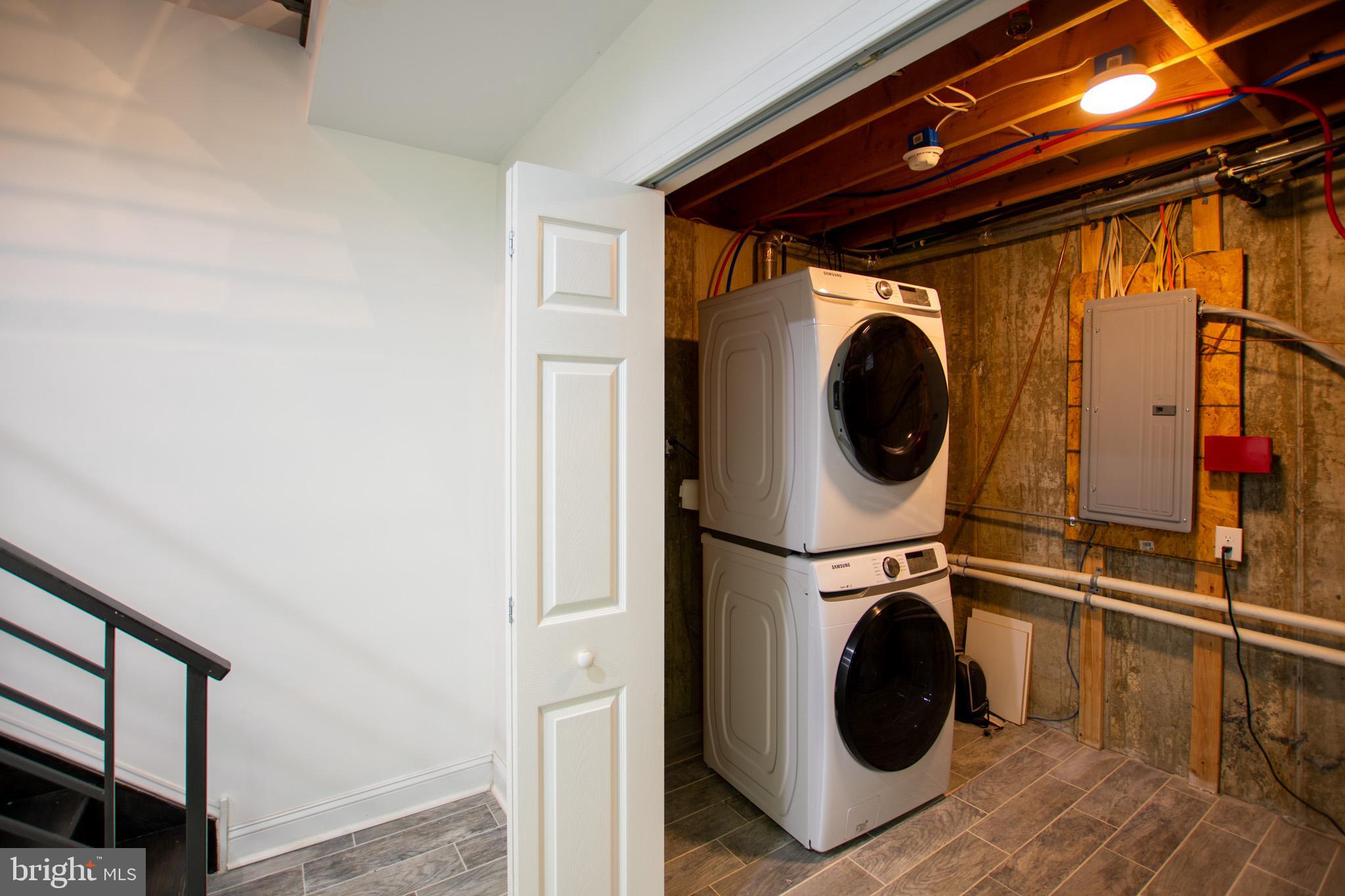 POINT BREEZE - Residential Lease