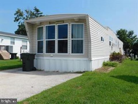 Homes For Sale - 13318 Colonial Road<br/> OCEAN CITY, MD 21842
