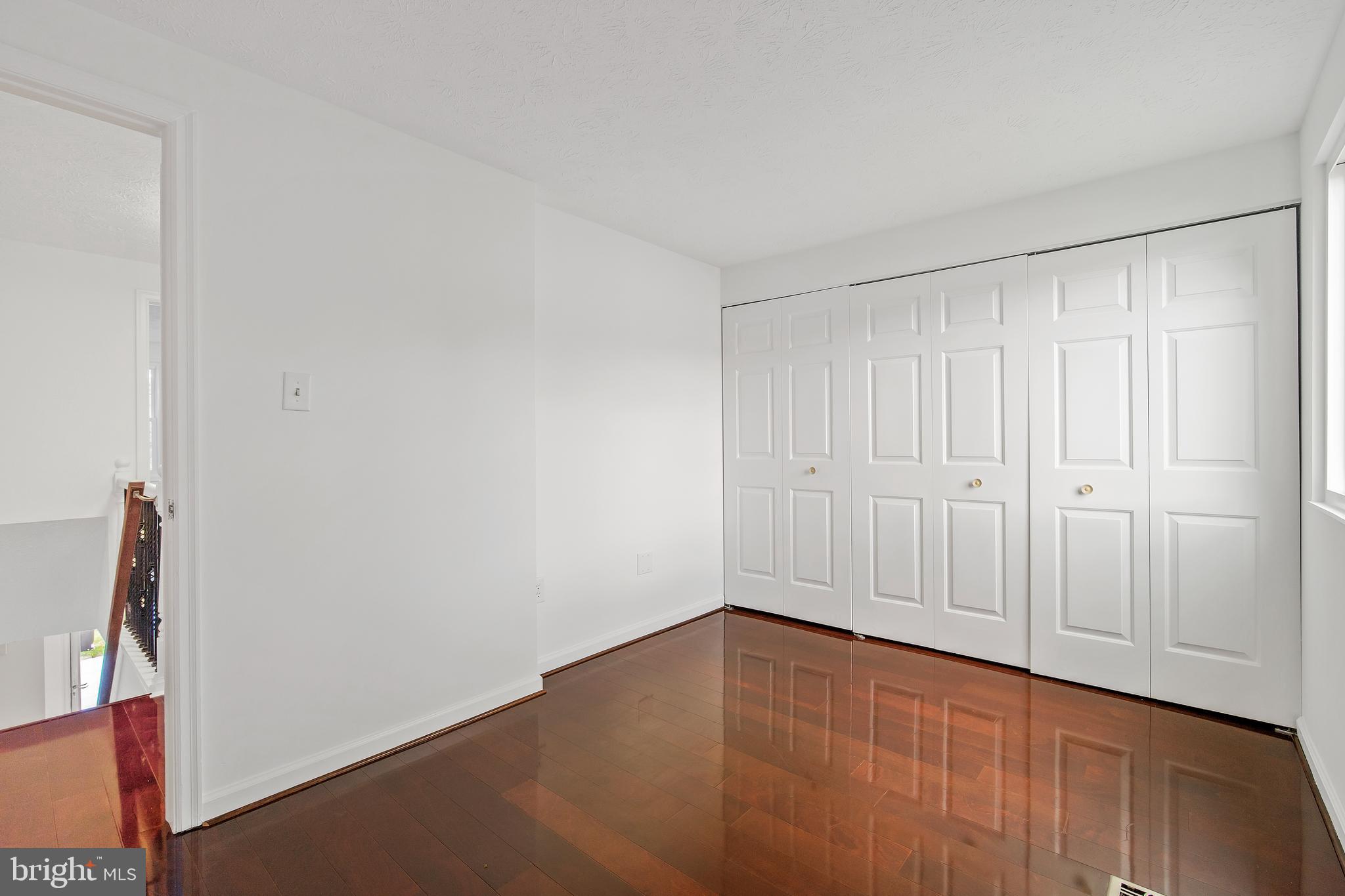 SADDLE CREEK - Residential