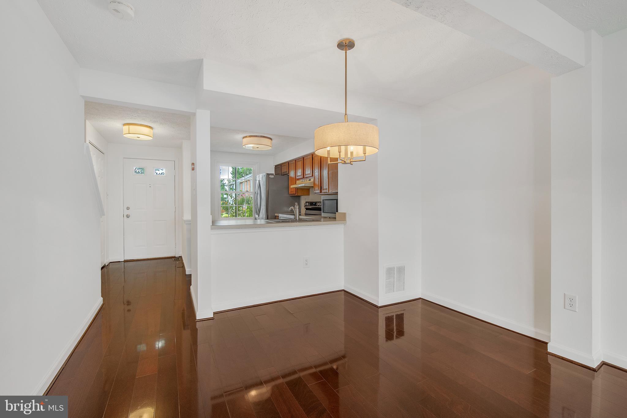 SADDLE CREEK - Residential