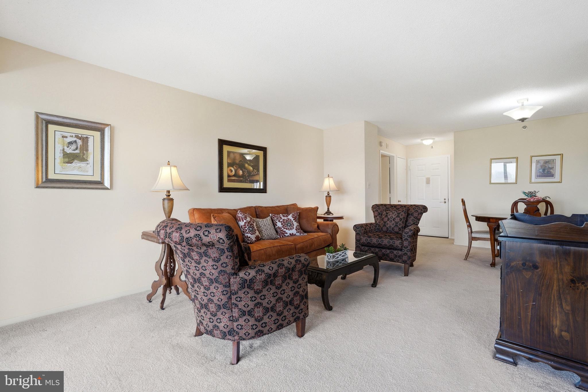 LEISURE WORLD - Residential