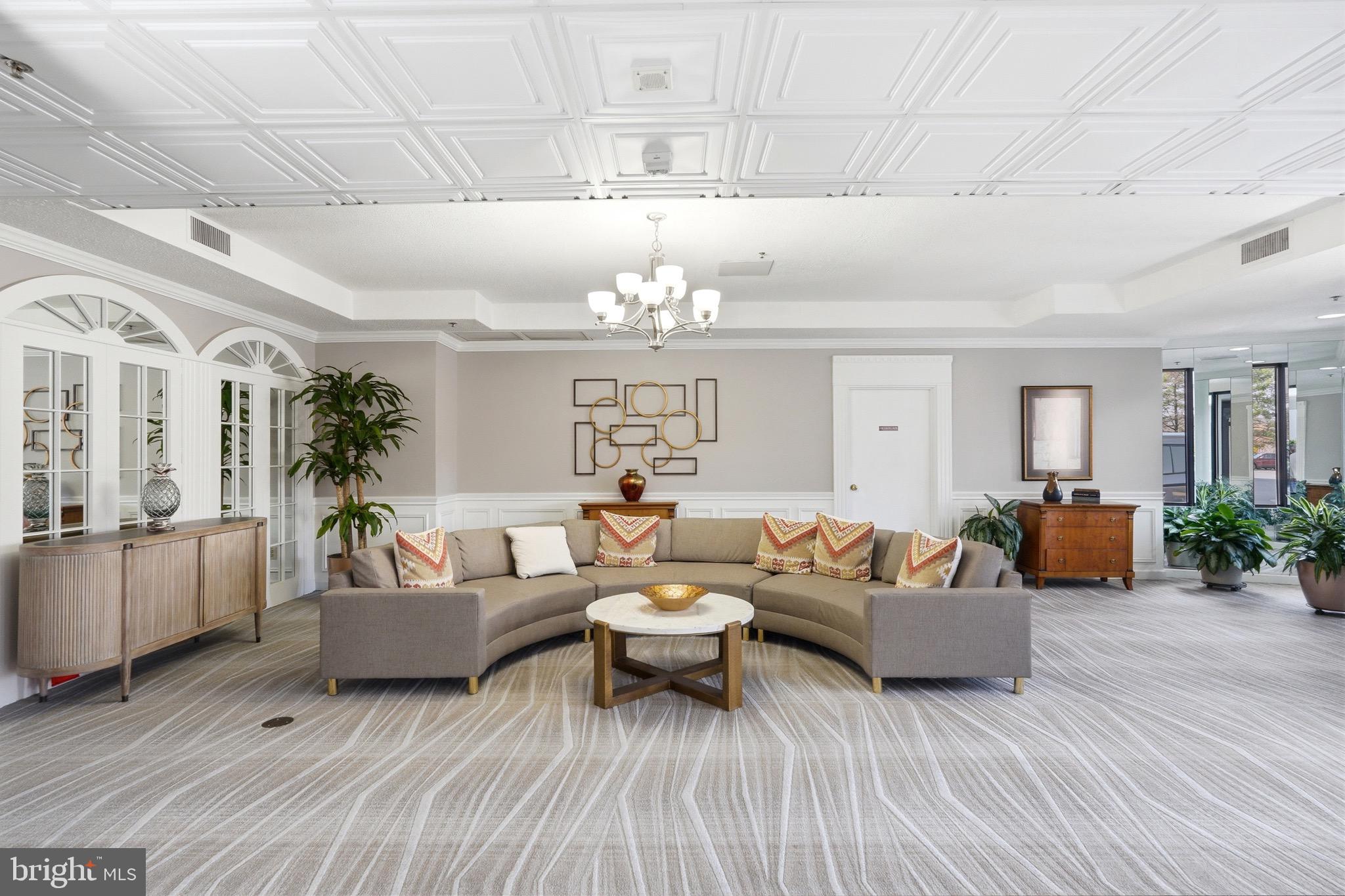 LEISURE WORLD - Residential