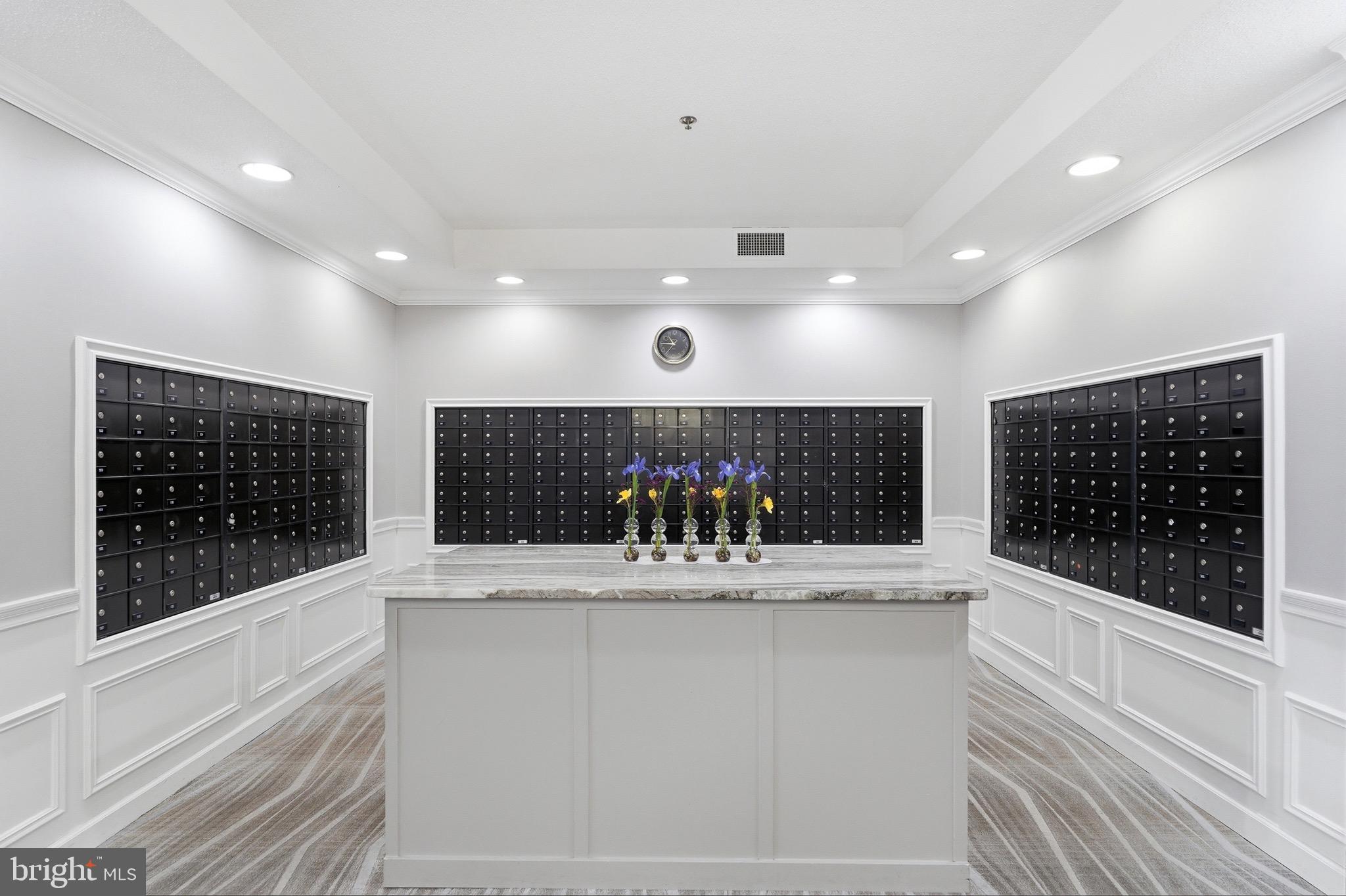 LEISURE WORLD - Residential