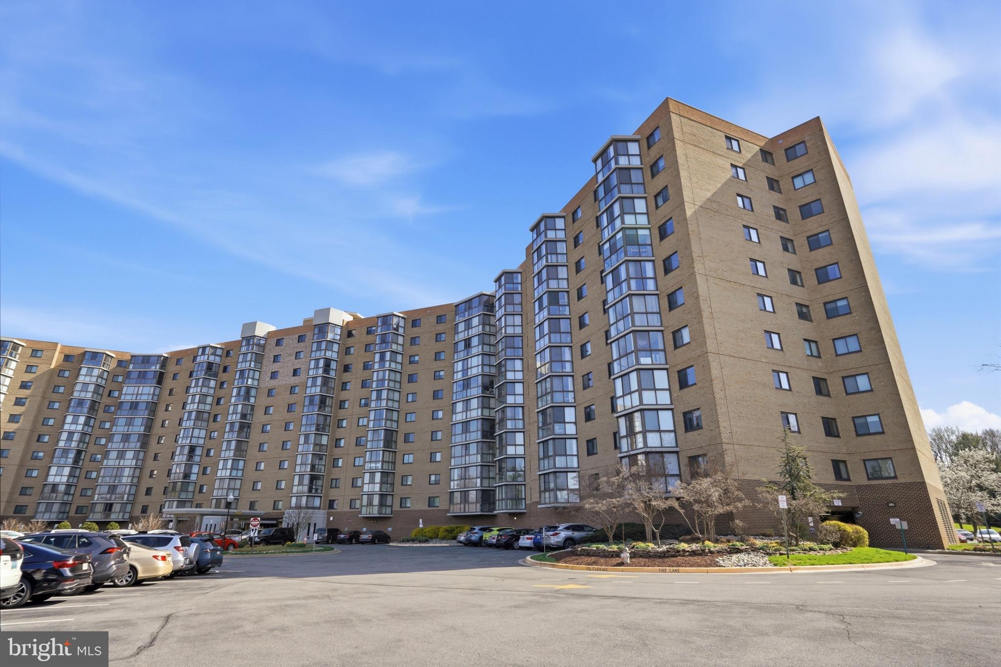 LEISURE WORLD - Residential