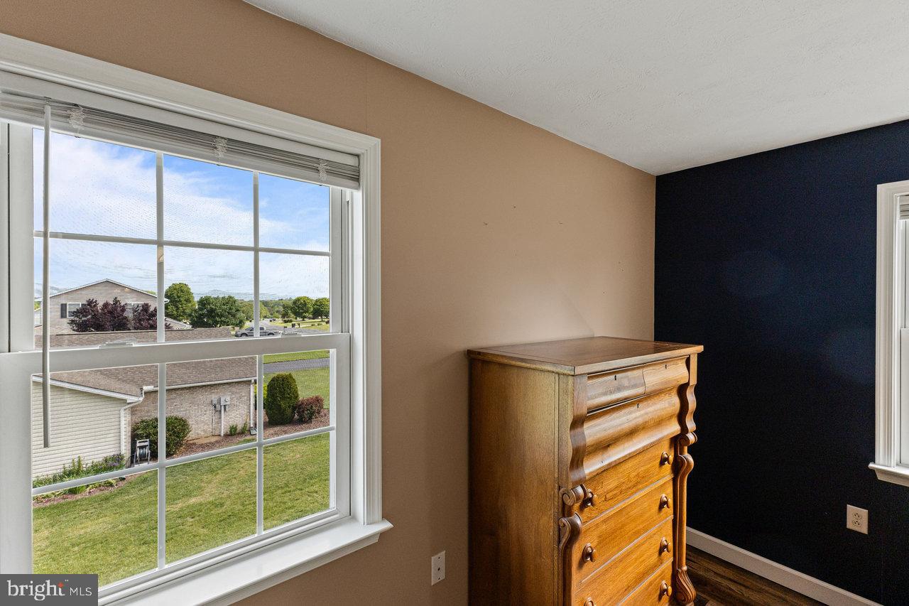 DEERFIELD ESTATES - Residential