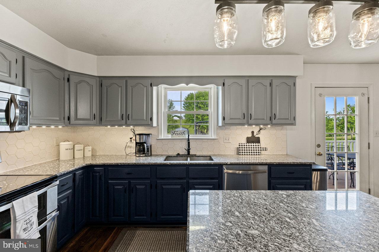 DEERFIELD ESTATES - Residential