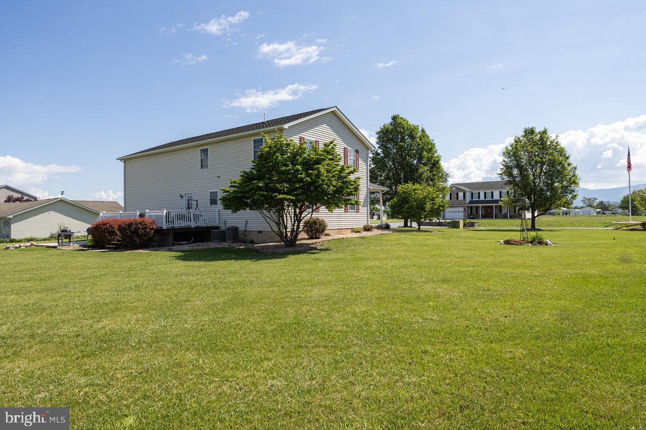 DEERFIELD ESTATES - Residential