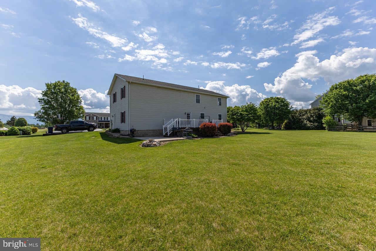 DEERFIELD ESTATES - Residential