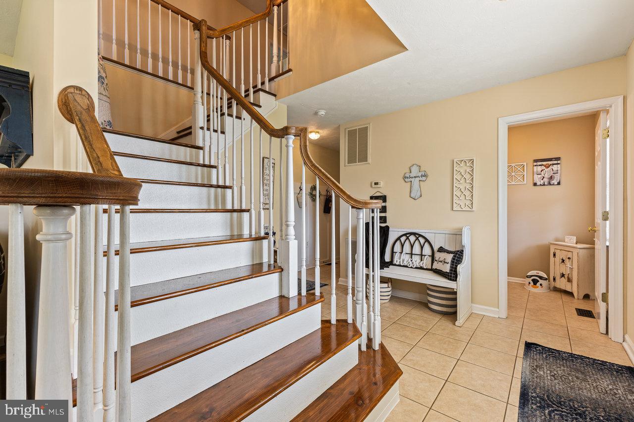 DEERFIELD ESTATES - Residential