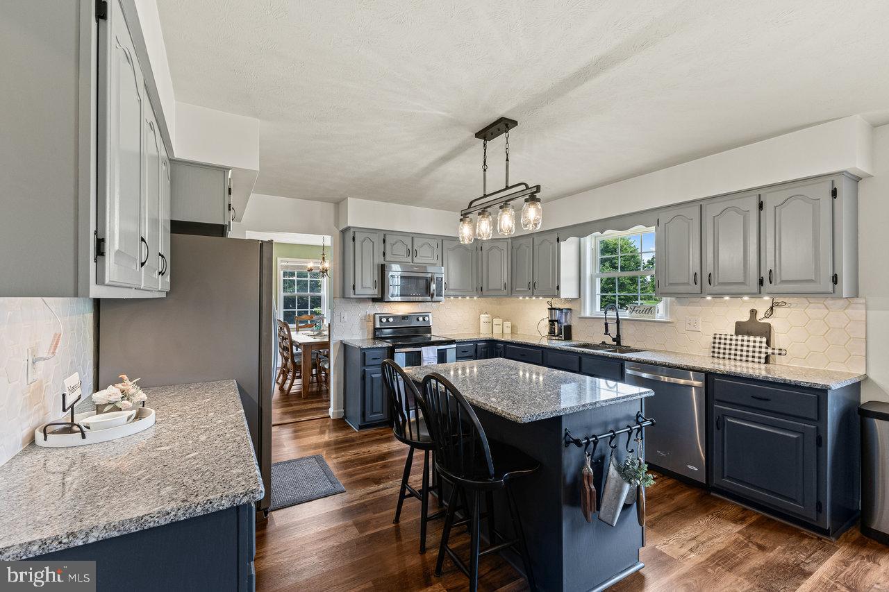 DEERFIELD ESTATES - Residential