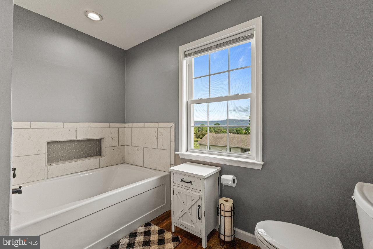 DEERFIELD ESTATES - Residential