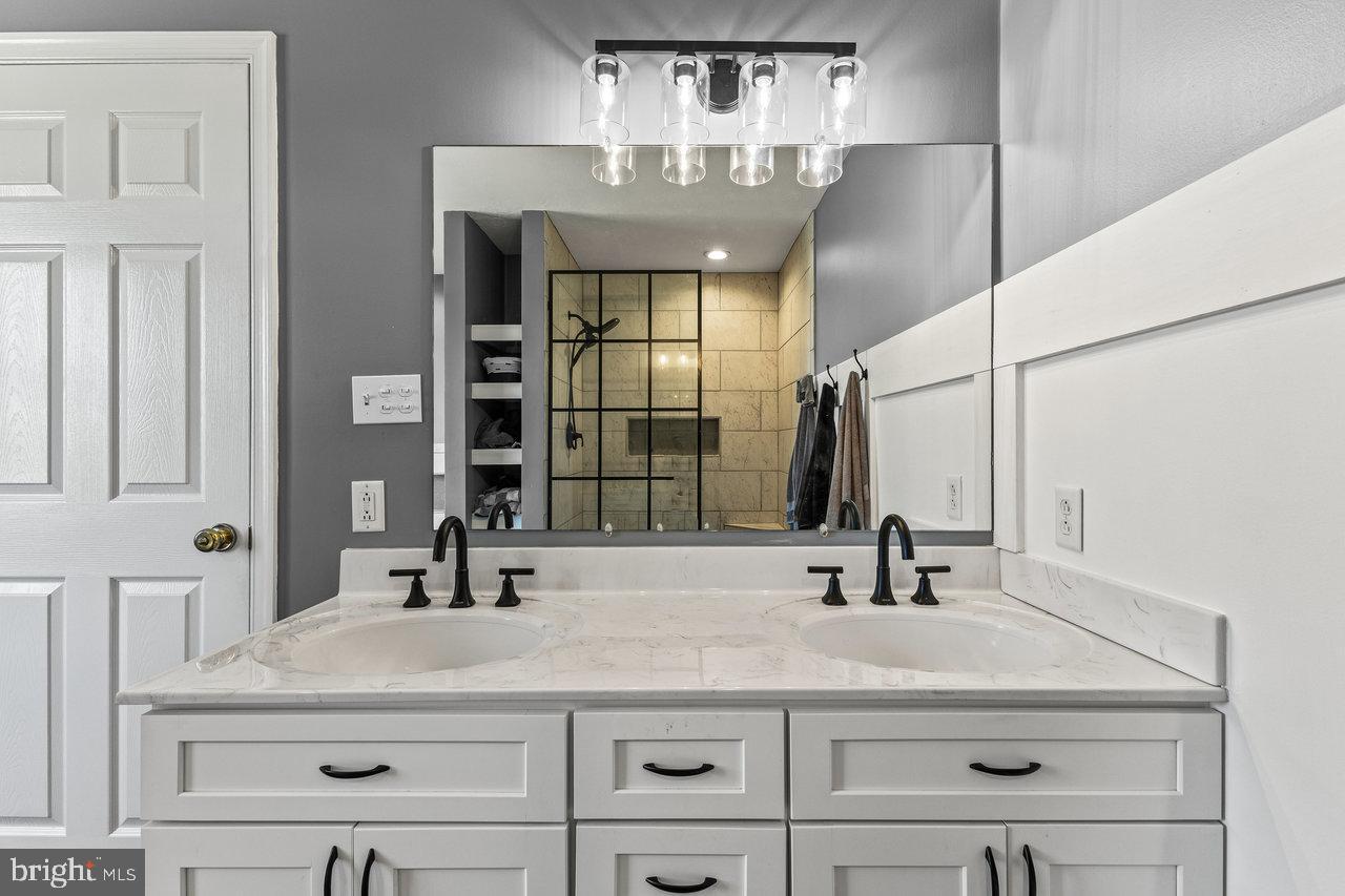 DEERFIELD ESTATES - Residential