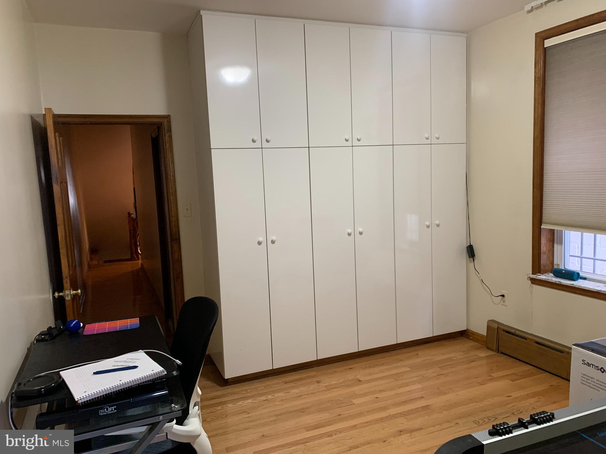 ART MUSEUM AREA - Residential Lease