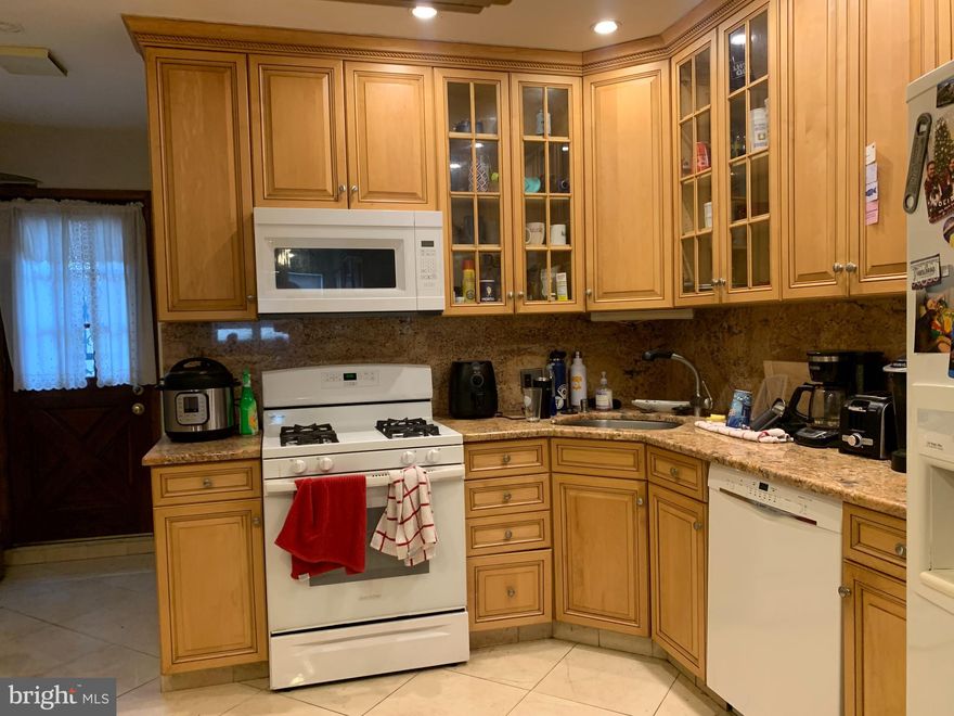 Make your appointment to check out this fabulous 2 bedroom, 2 bath apartment on a desirable block in the Art Museum Area. The apartment spans two floors and has a large eat-in kitchen with granite countertops, a large living room, large dining room, 2 bedrooms with ample closet space and 2 full bathrooms. The private backyard is great for entertaining. This apartment features central air and a washer and dryer plus additional storage. Tenants pay for gas & electricity. Pets are negotiable. No smoking.