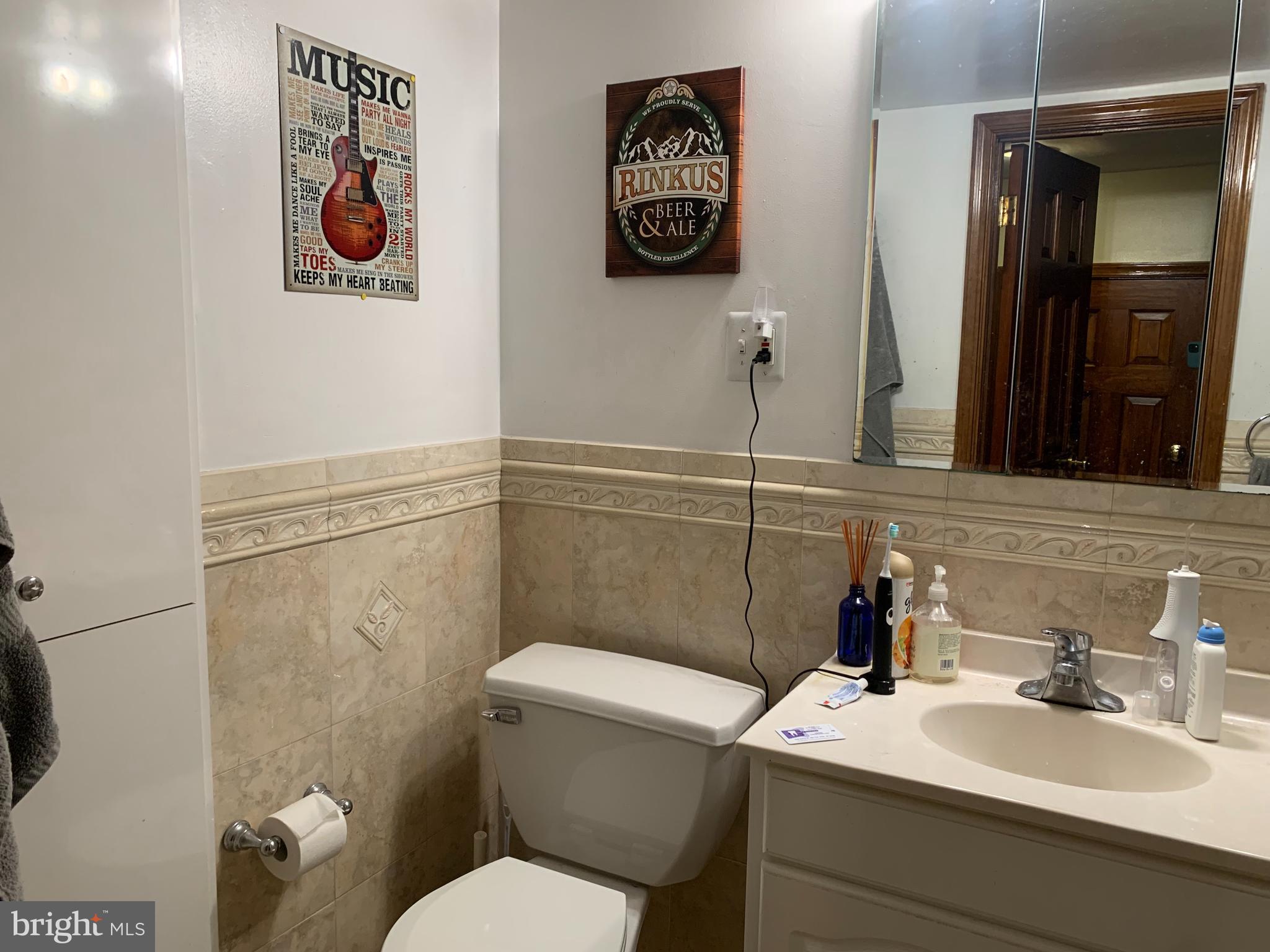 ART MUSEUM AREA - Residential Lease