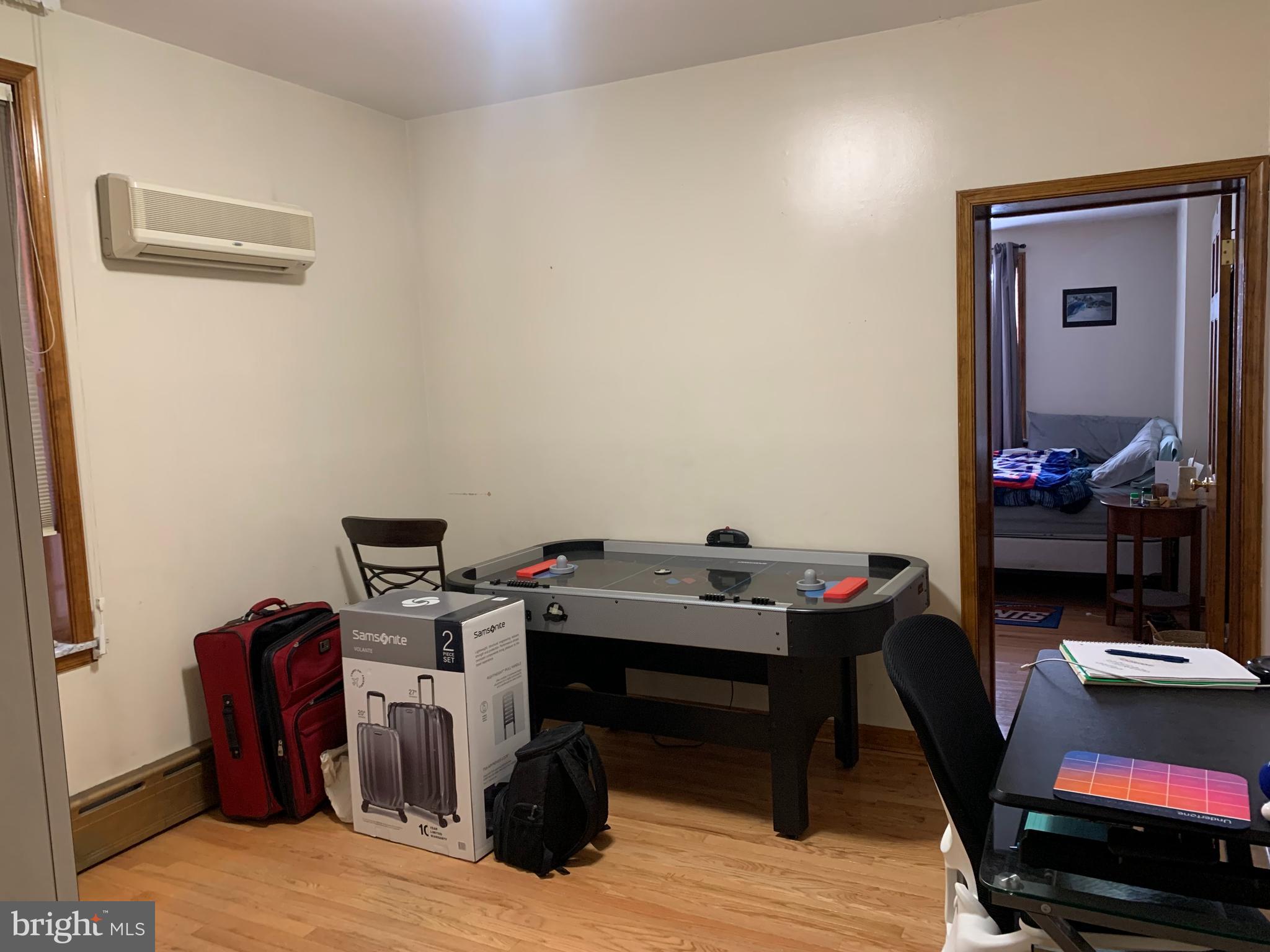 ART MUSEUM AREA - Residential Lease