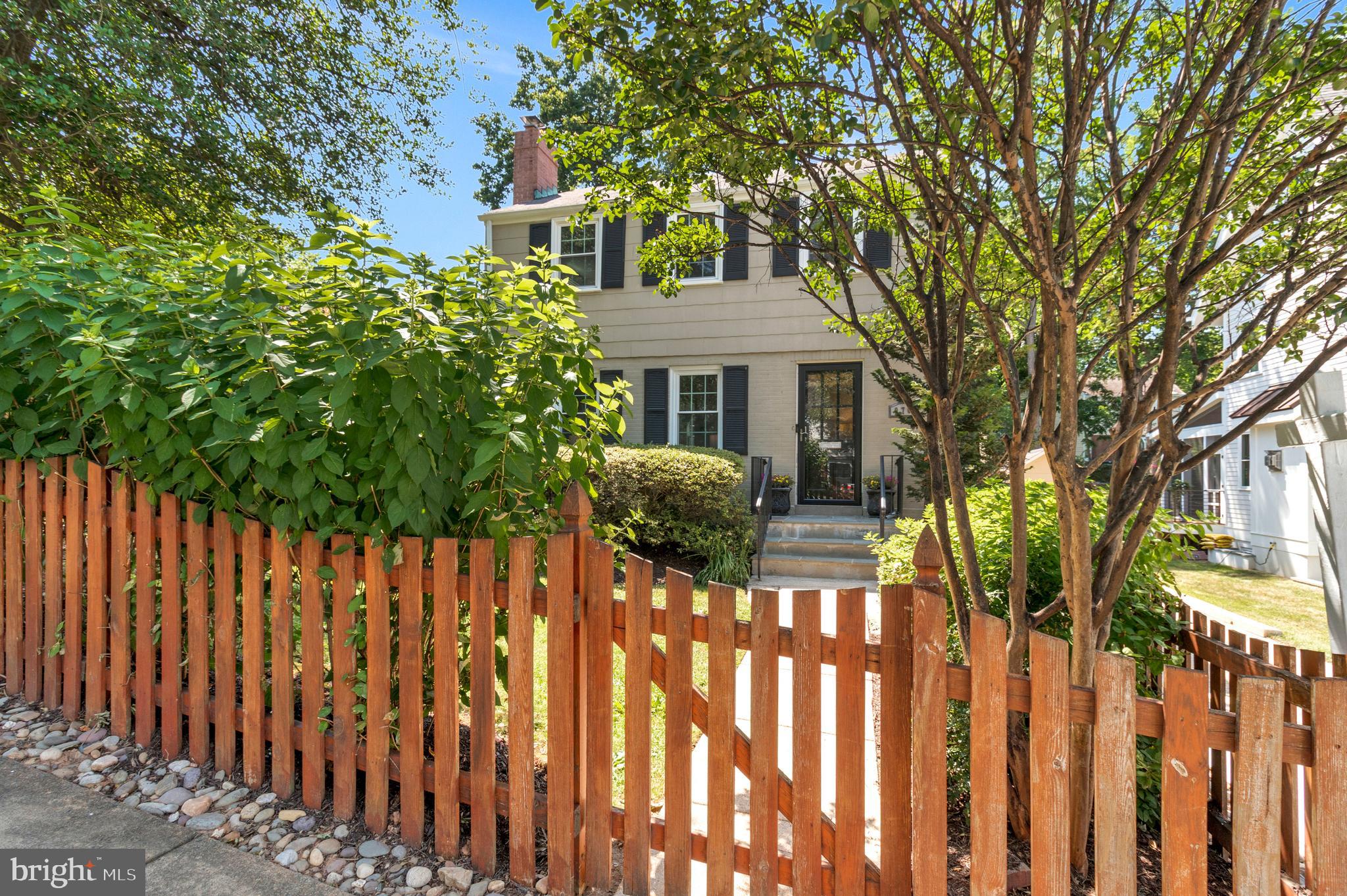 DOMINION HILLS - Residential