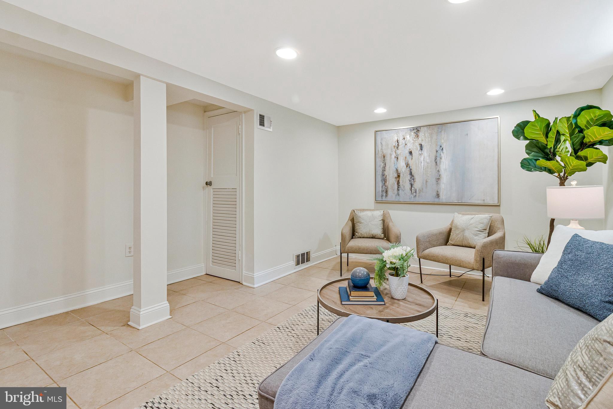 DOMINION HILLS - Residential