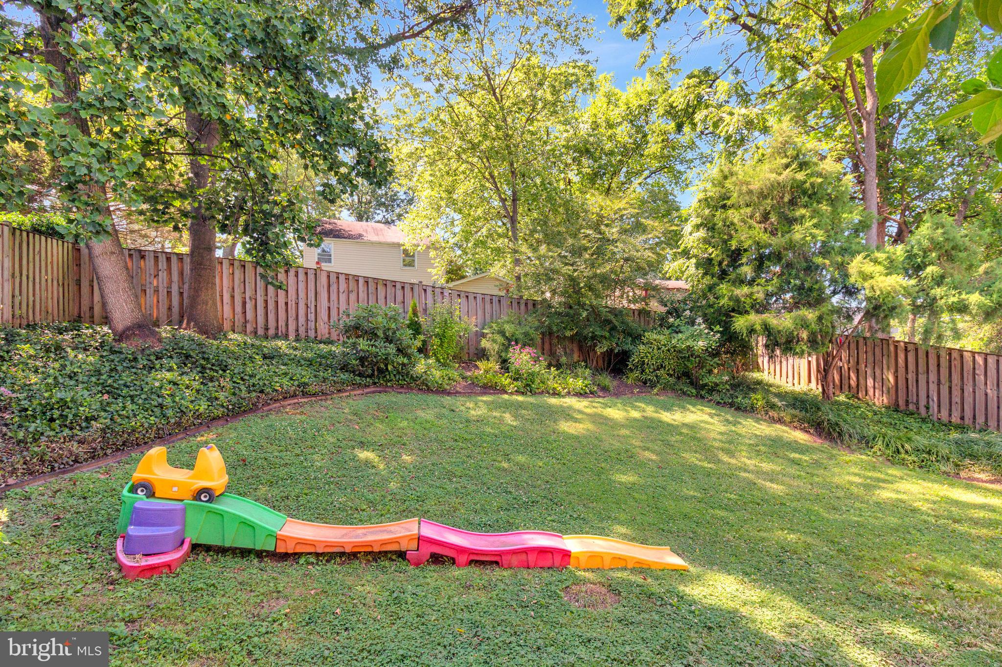 DOMINION HILLS - Residential