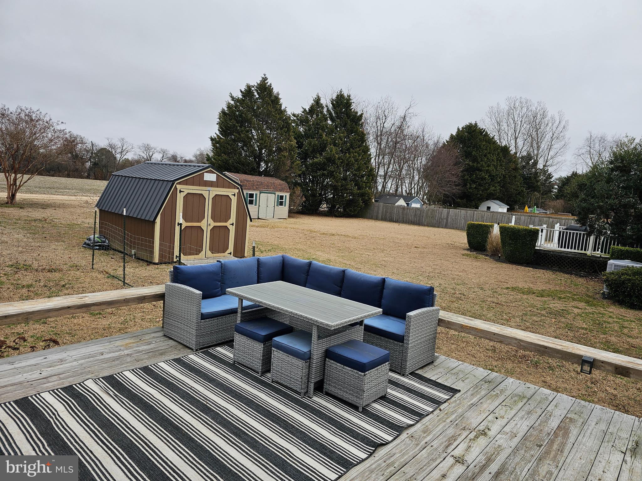 APPLE LANE - Residential