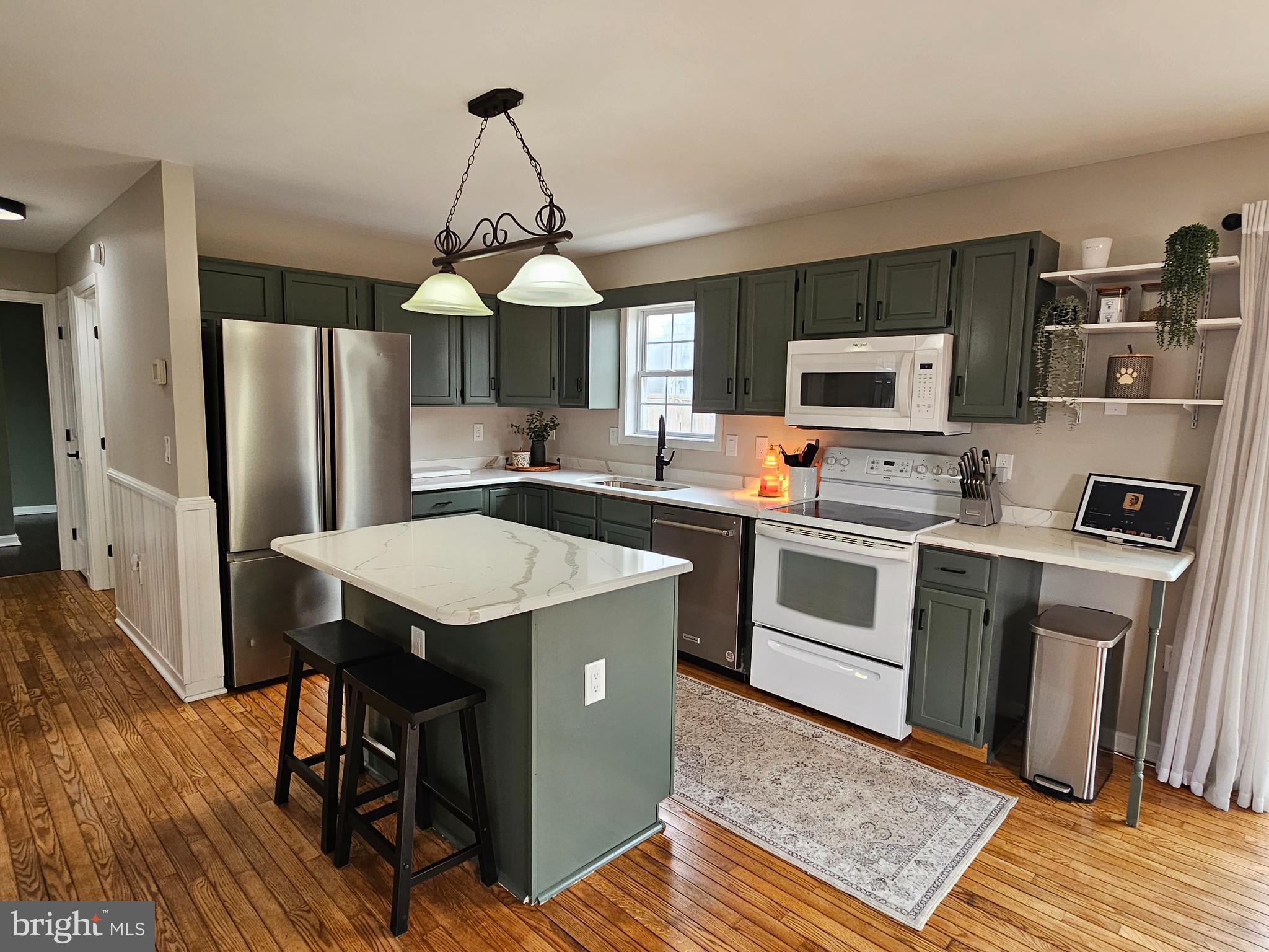 APPLE LANE - Residential