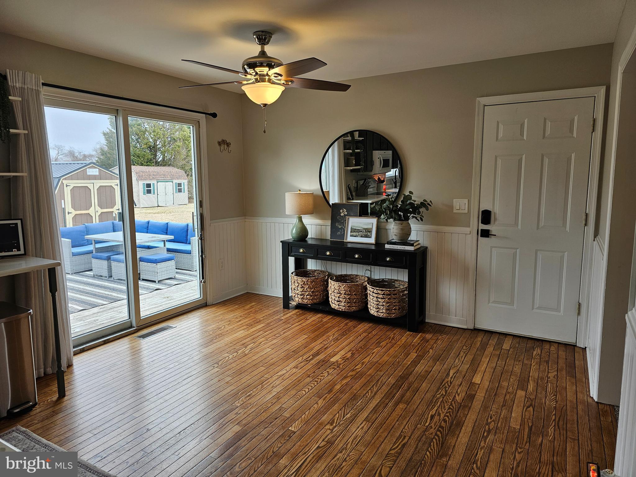 APPLE LANE - Residential