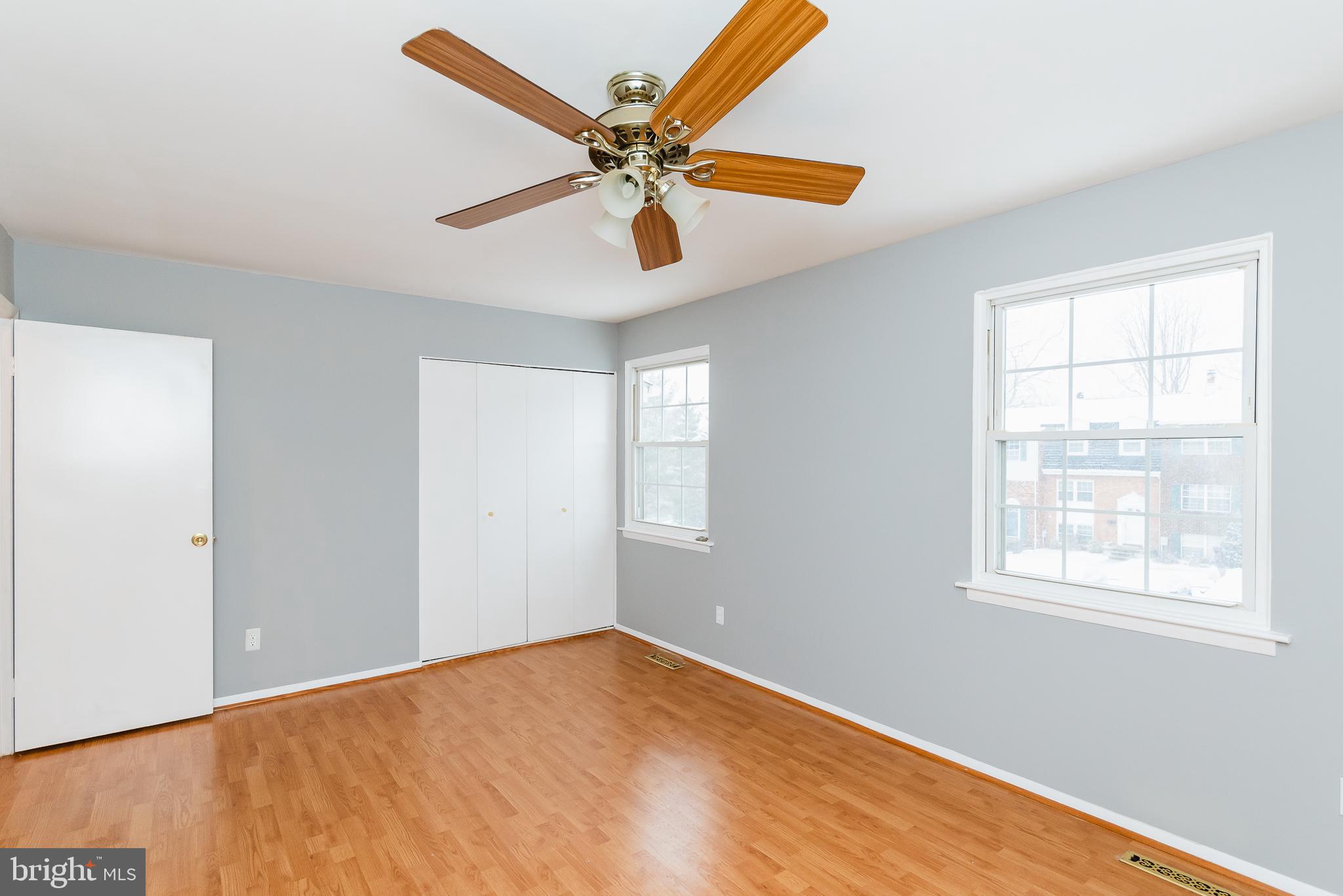 CARLTON SQUARE - Residential