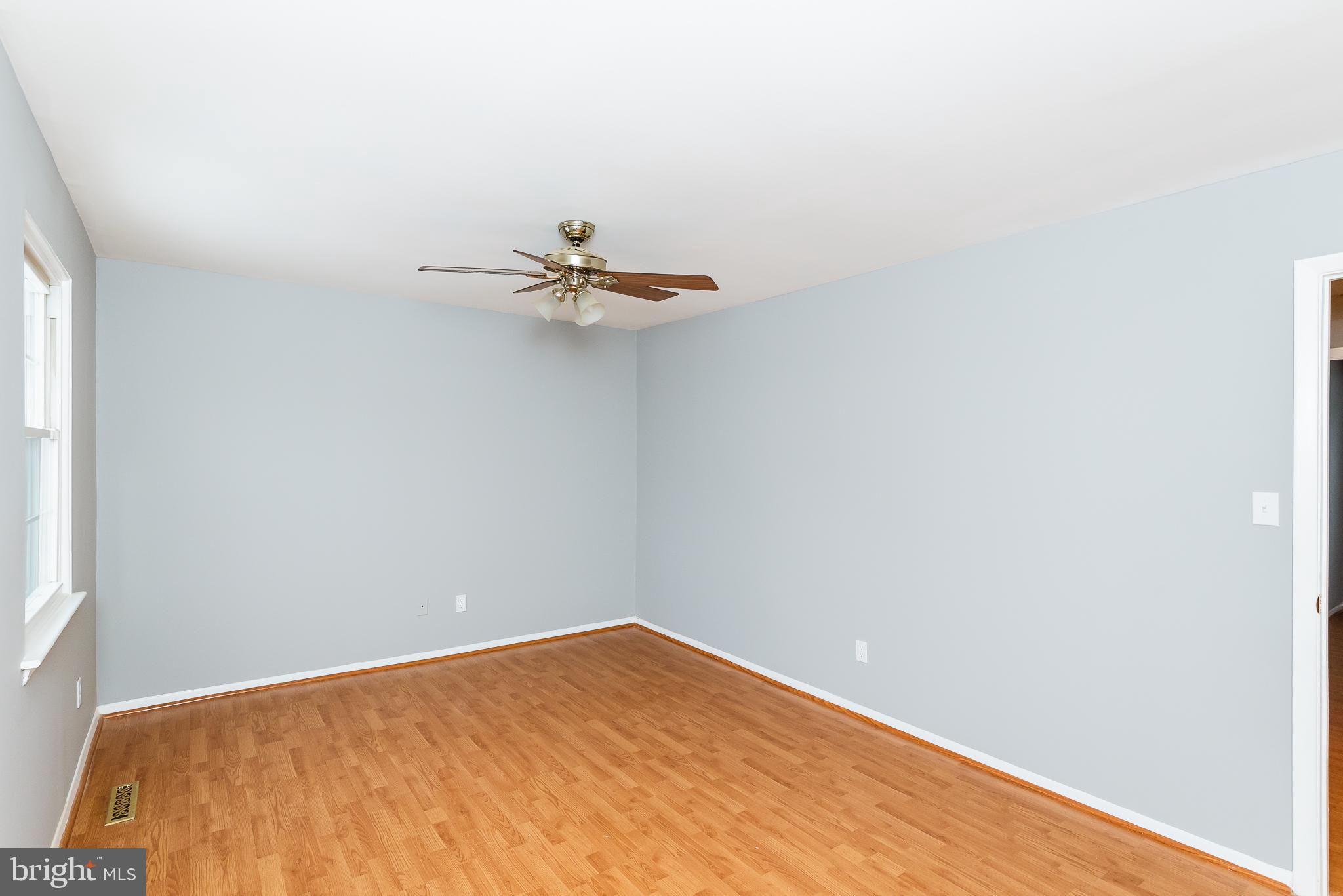 CARLTON SQUARE - Residential