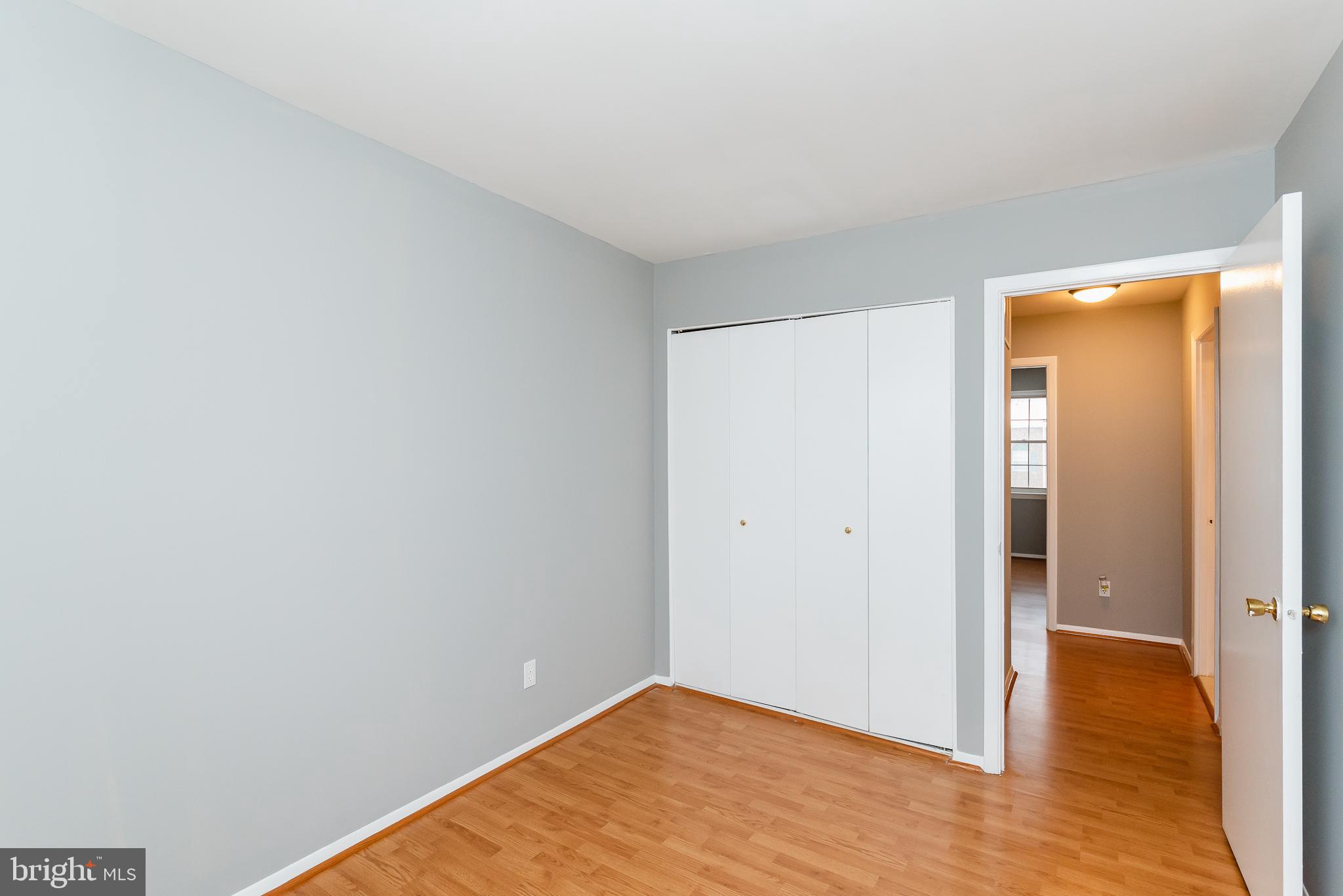 CARLTON SQUARE - Residential