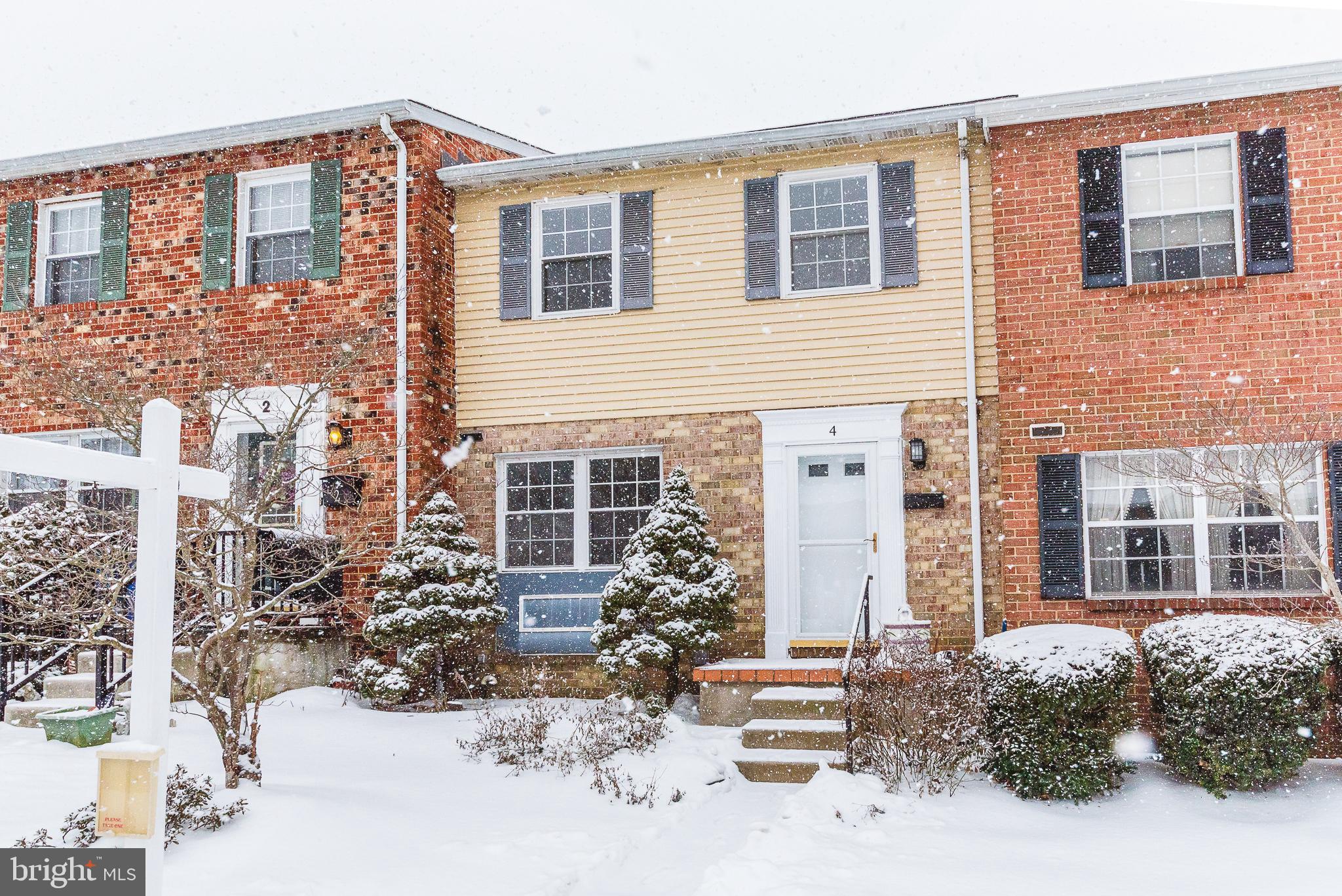 CARLTON SQUARE - Residential