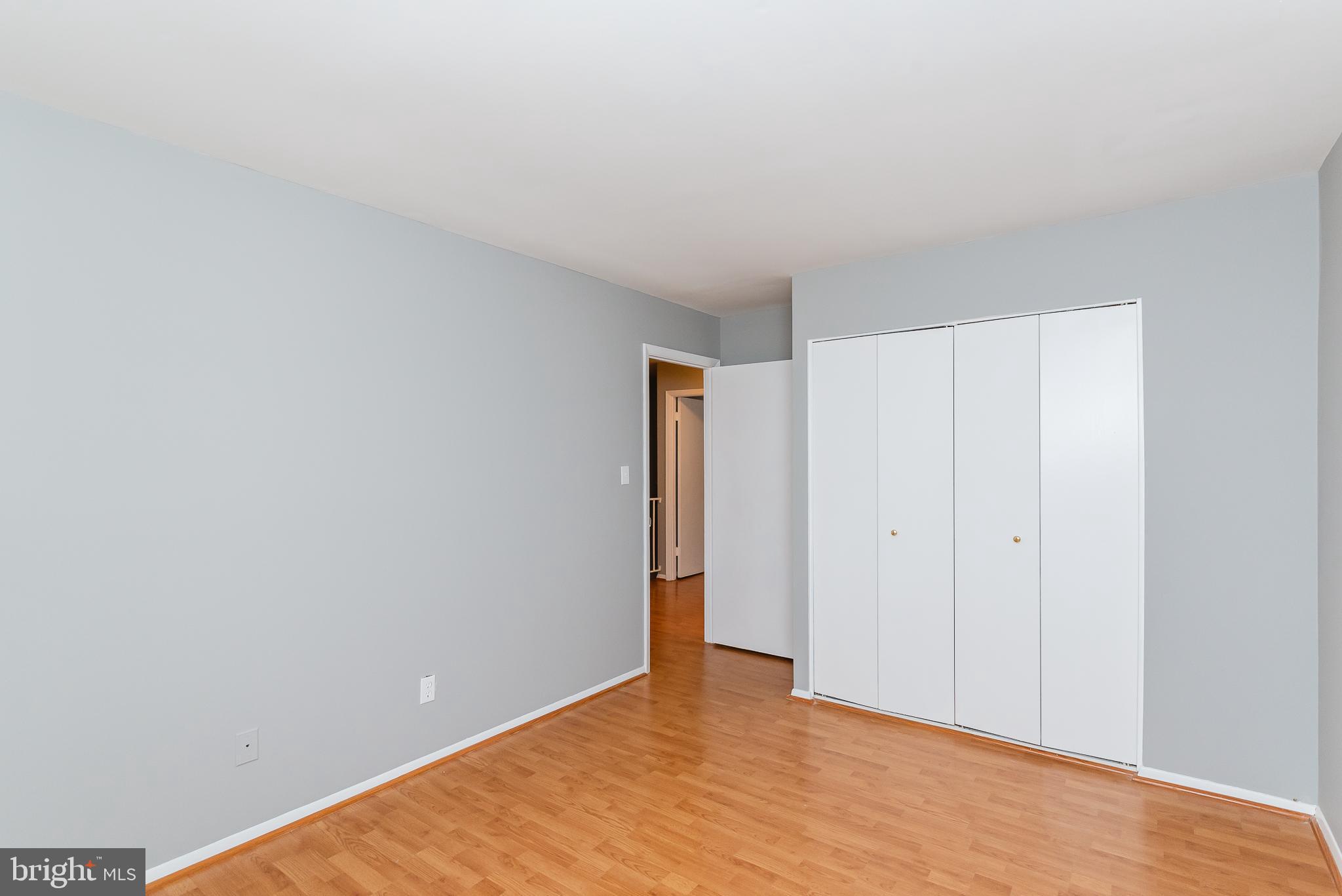 CARLTON SQUARE - Residential