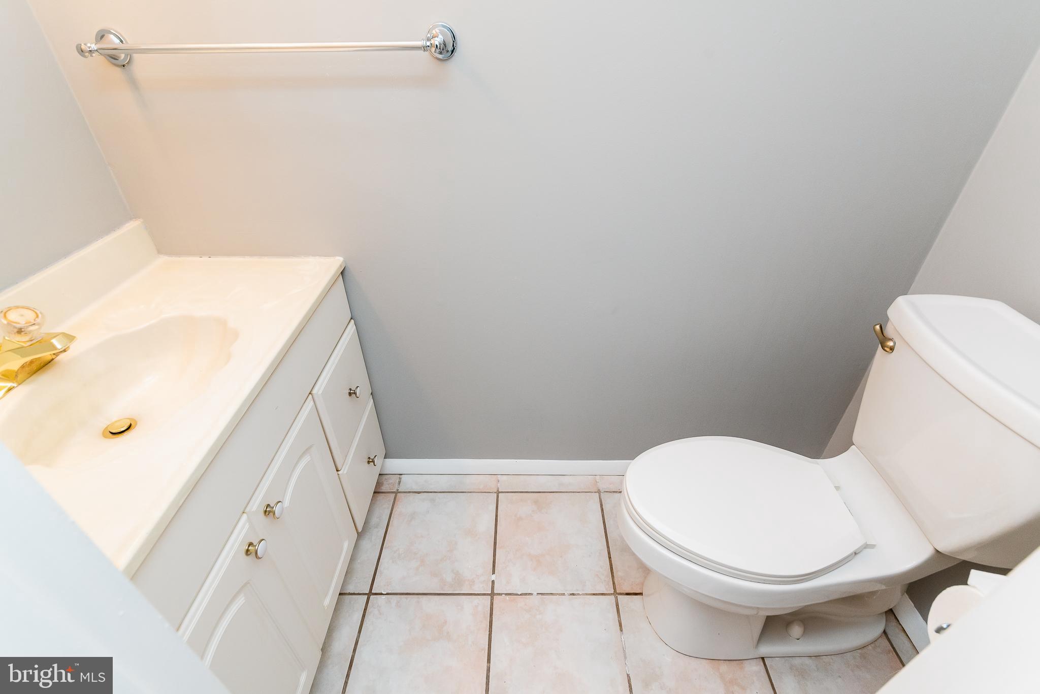 CARLTON SQUARE - Residential