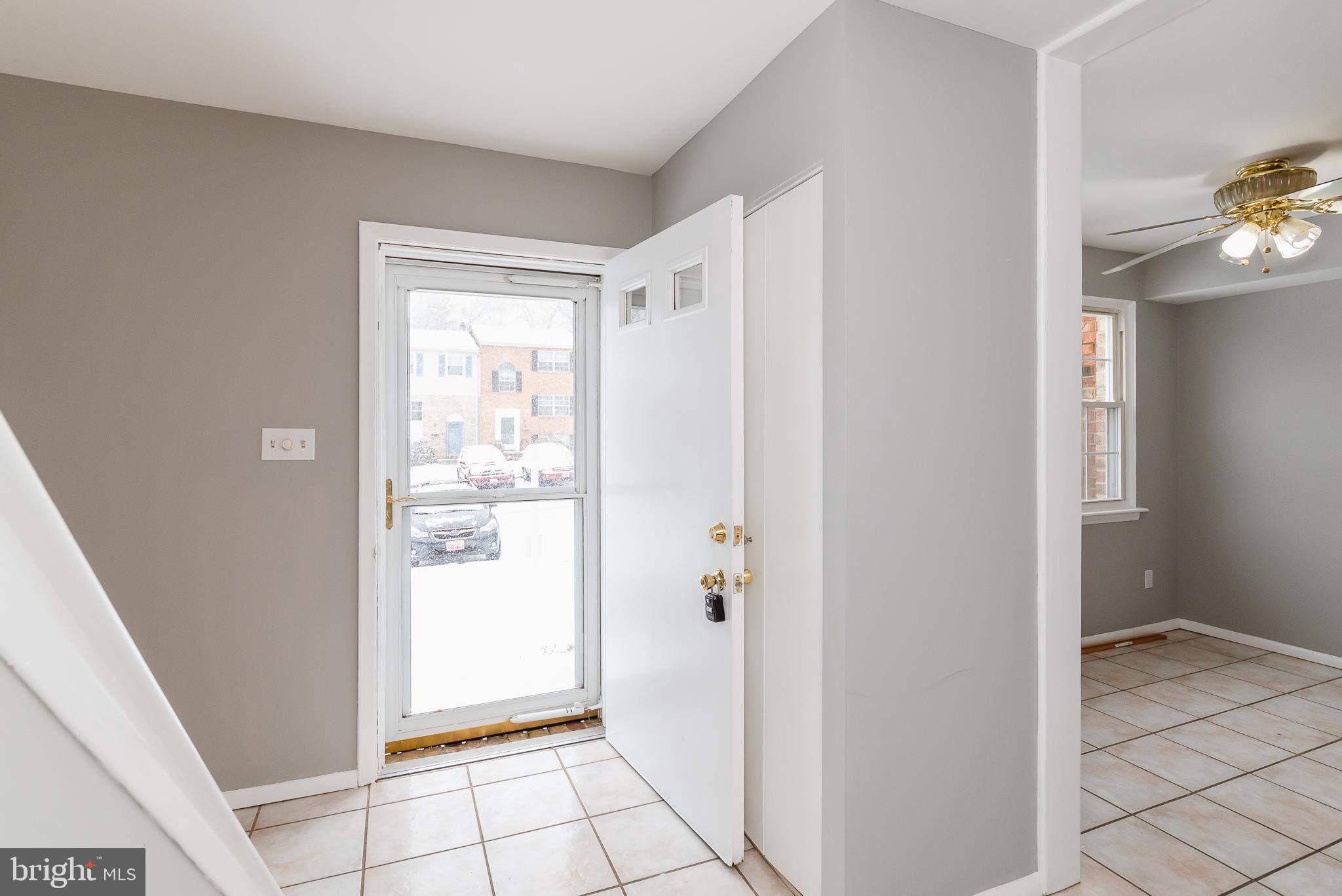 CARLTON SQUARE - Residential