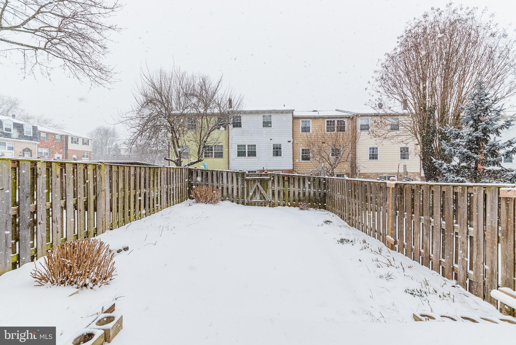 CARLTON SQUARE - Residential