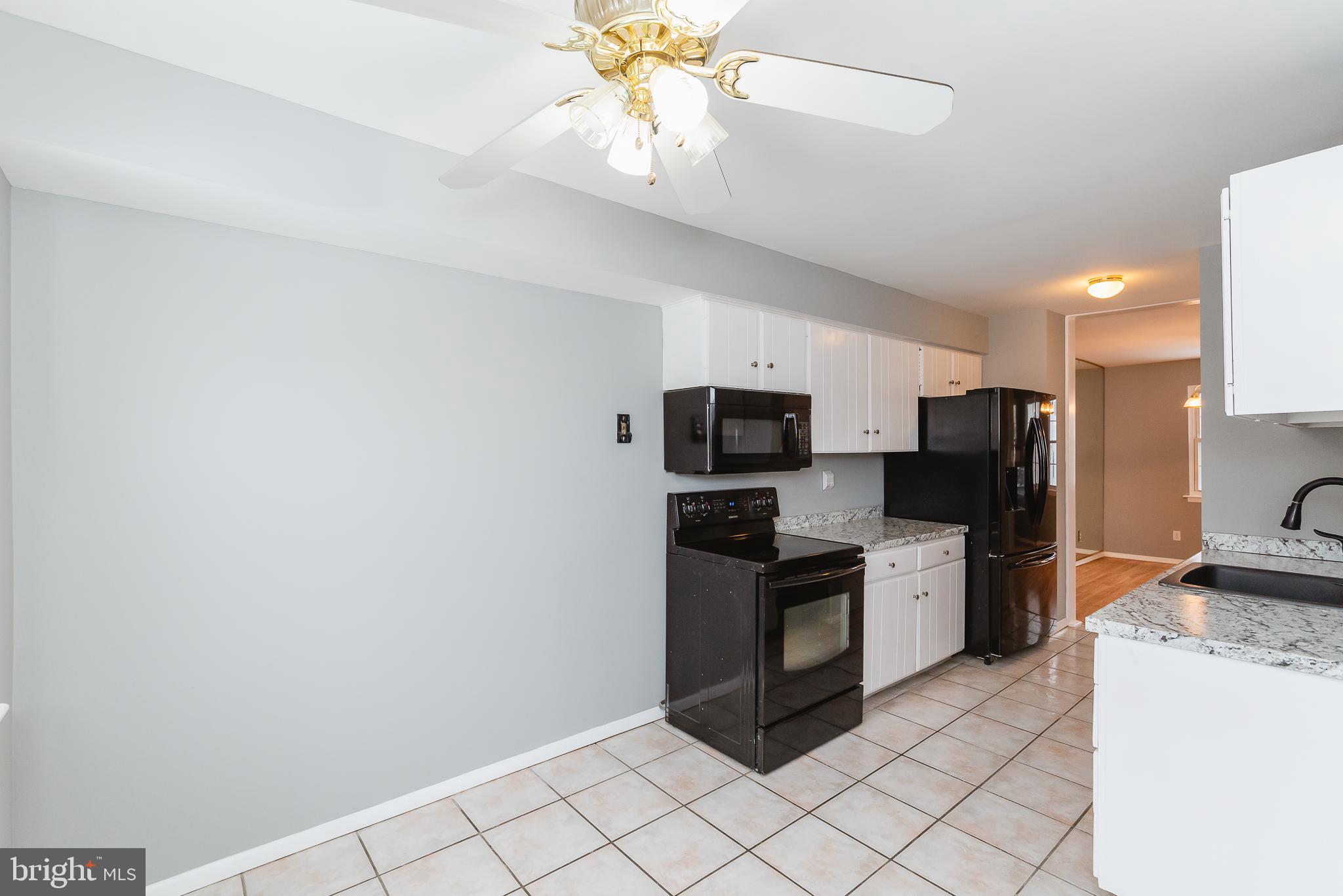 CARLTON SQUARE - Residential