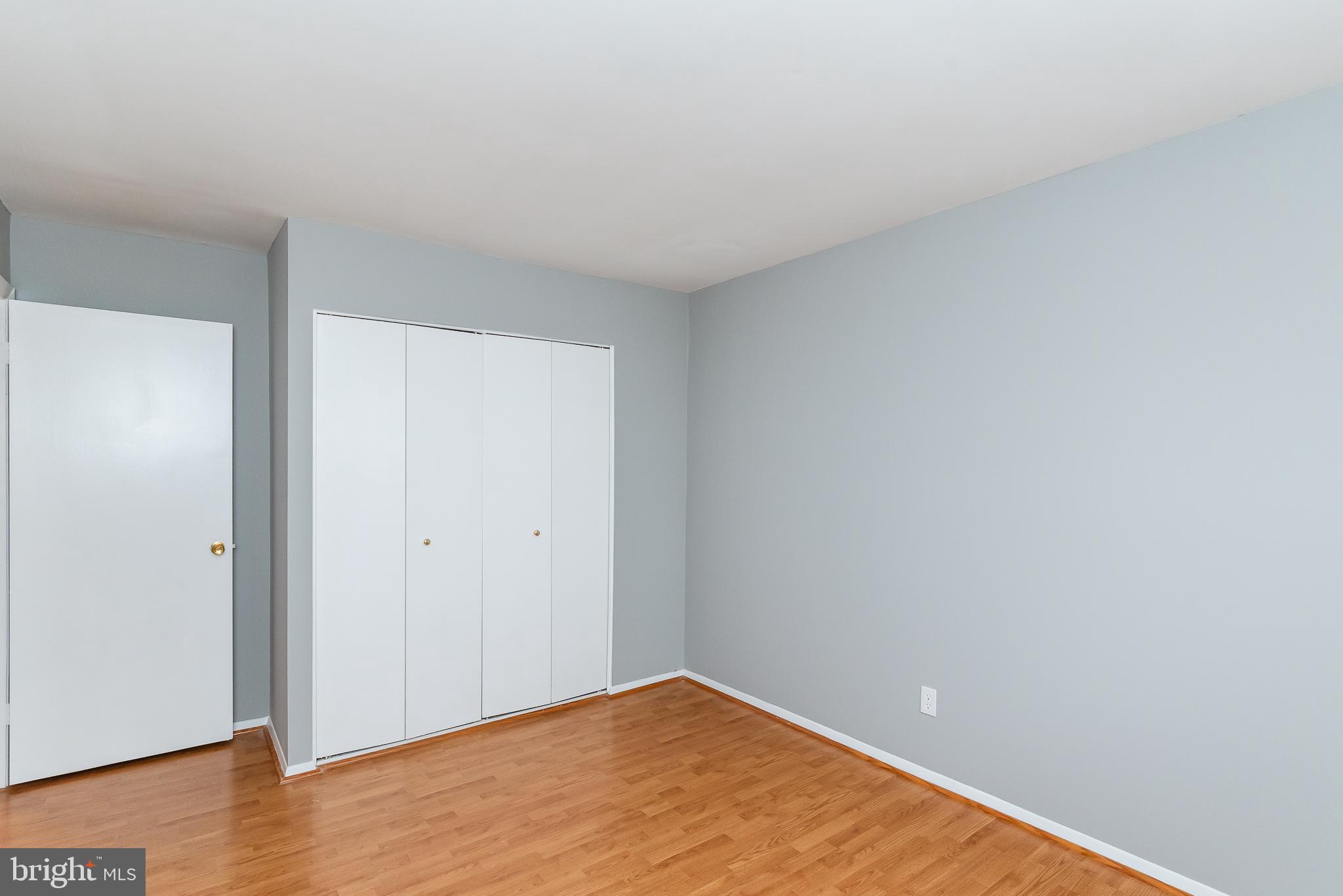 CARLTON SQUARE - Residential