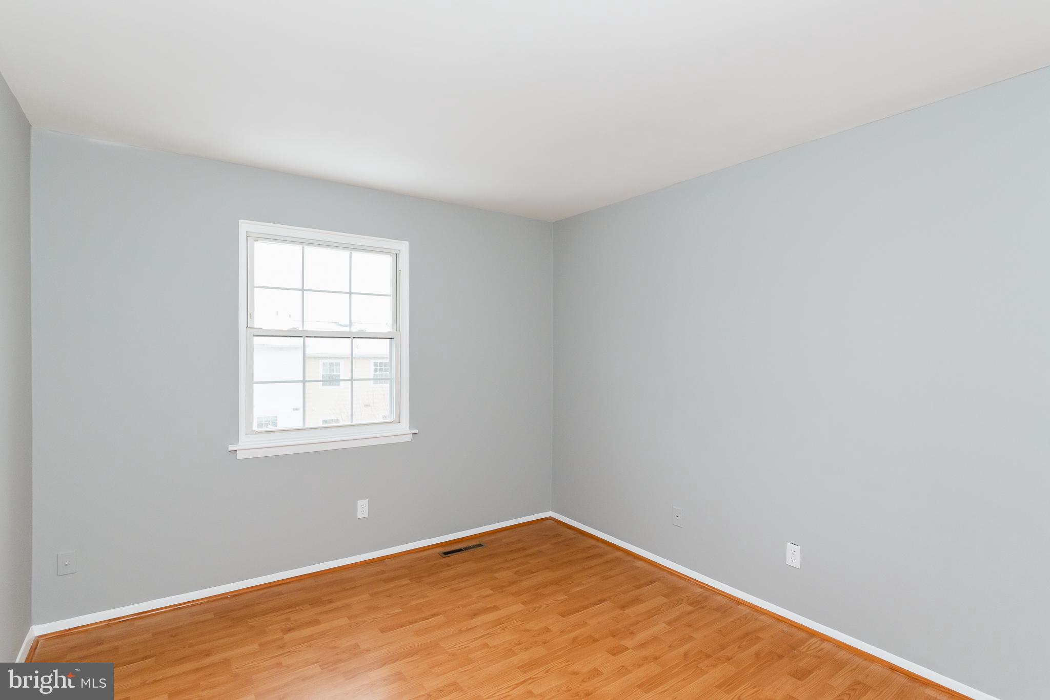 CARLTON SQUARE - Residential